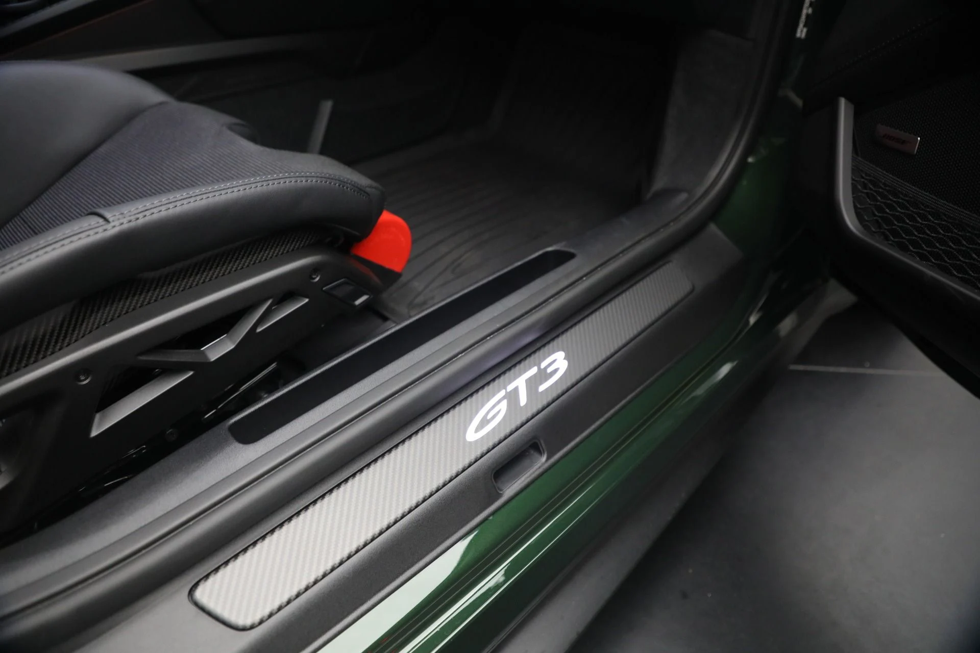 mph024_574507859_Used_2026_Porsche_911_GT_3_Touring_1782409830_940352441c