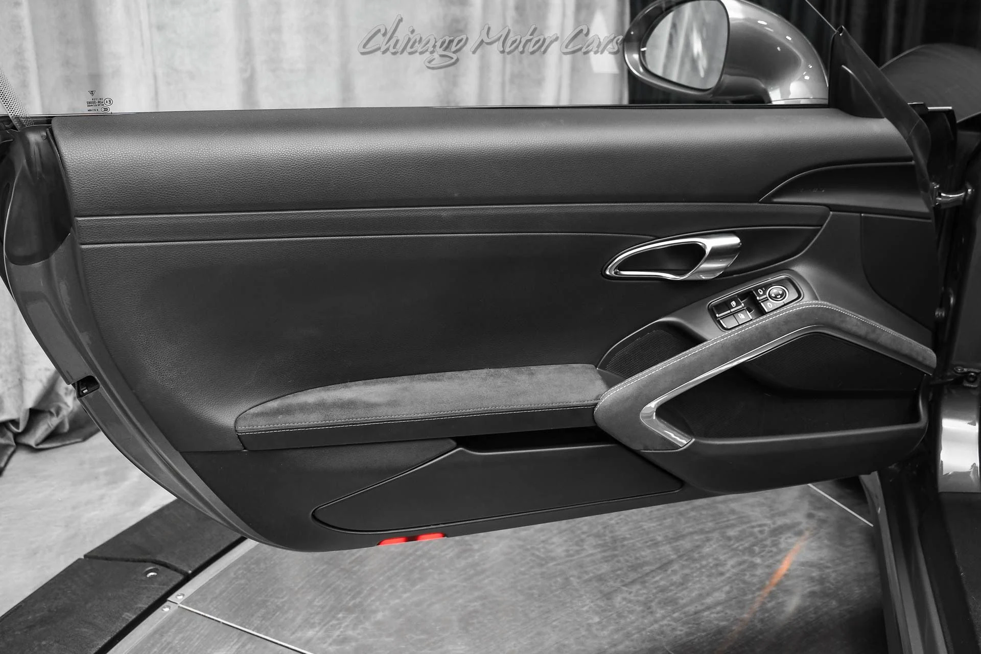 mph024_575089672_12180_p25_l_b0c8291012