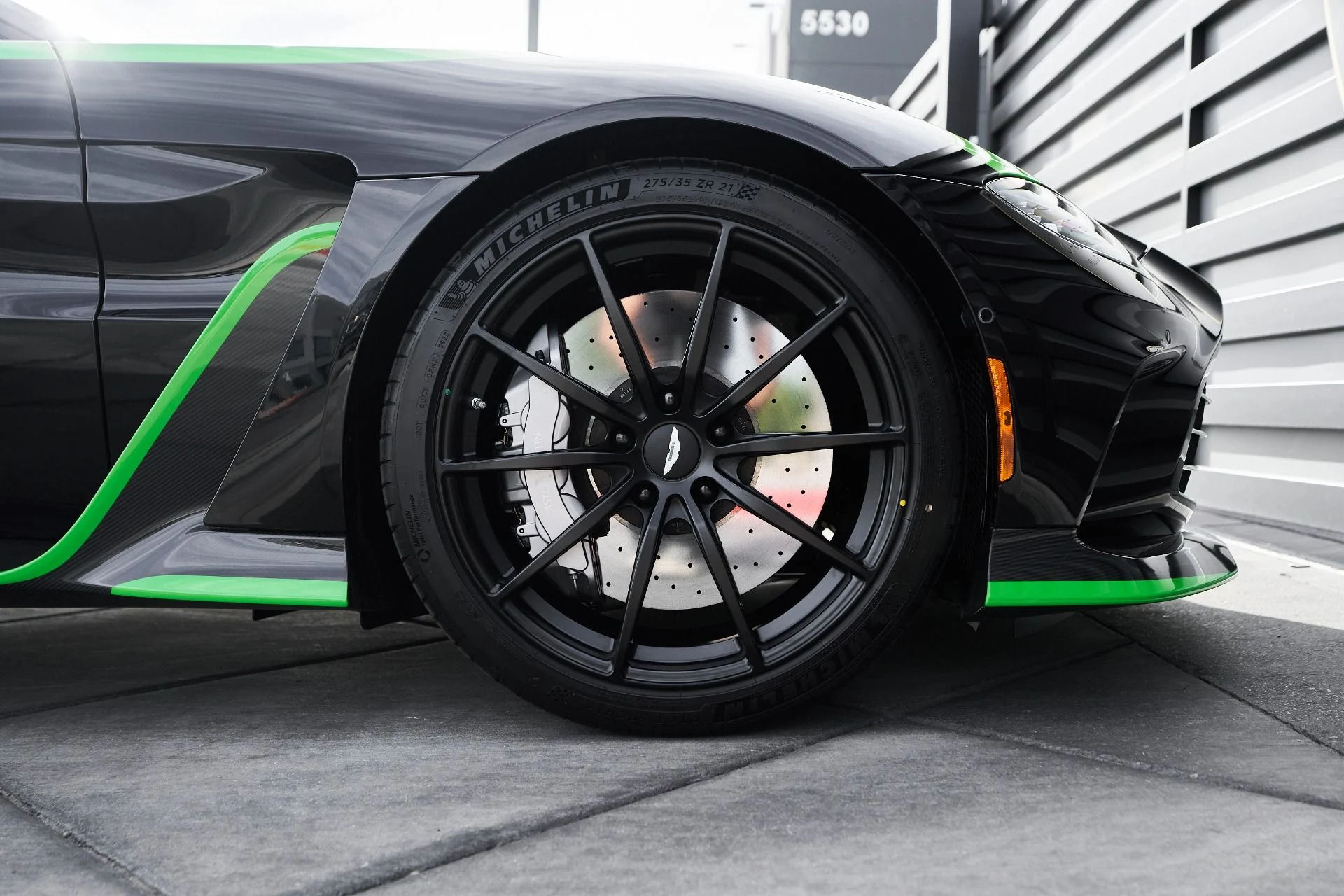 mph024_57613562_Used_2023_Aston_Martin_Vantage_Base_1762913663_1bd4a0b08d