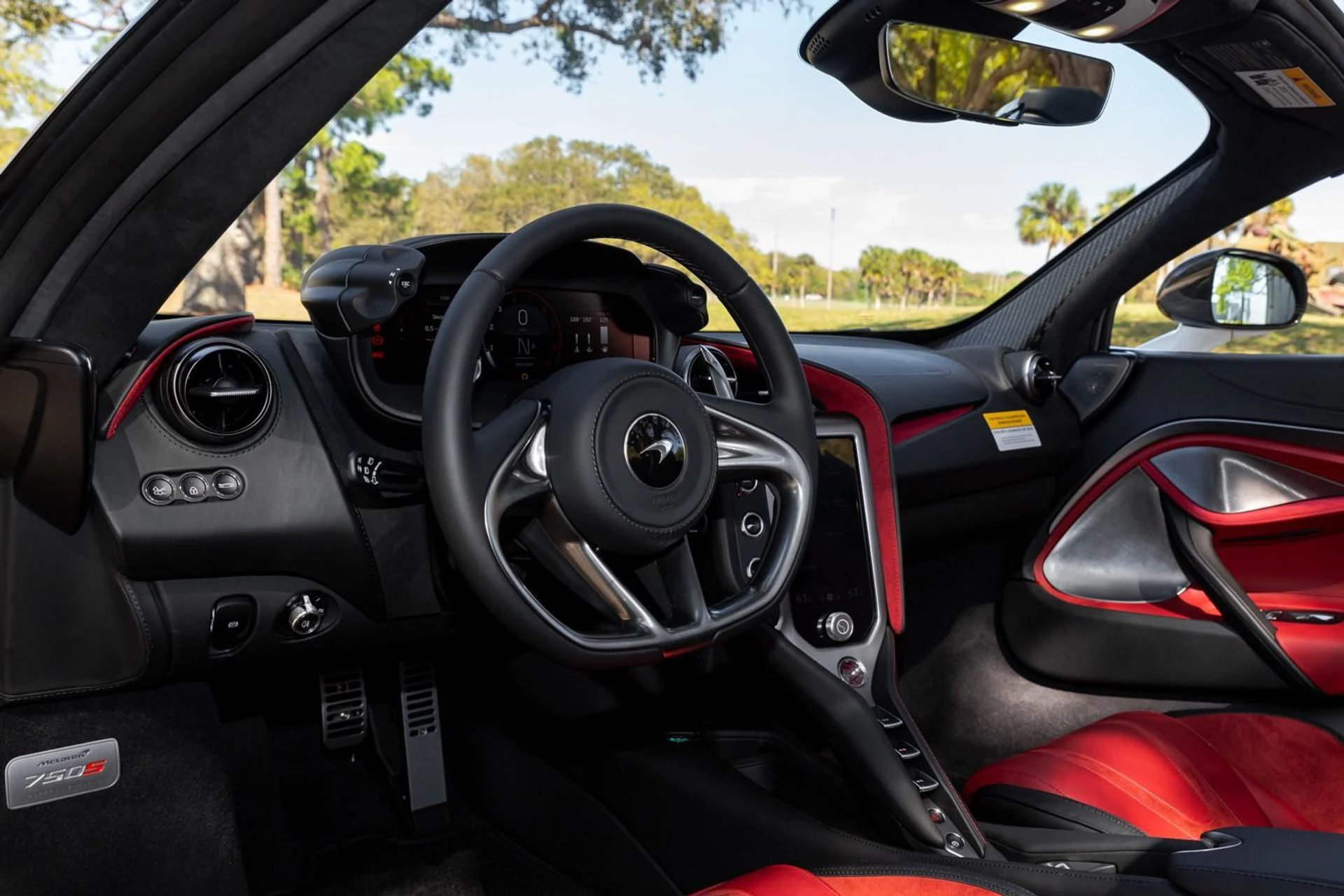 mph024_578345764_420_p25_l_1cd5b54a7a