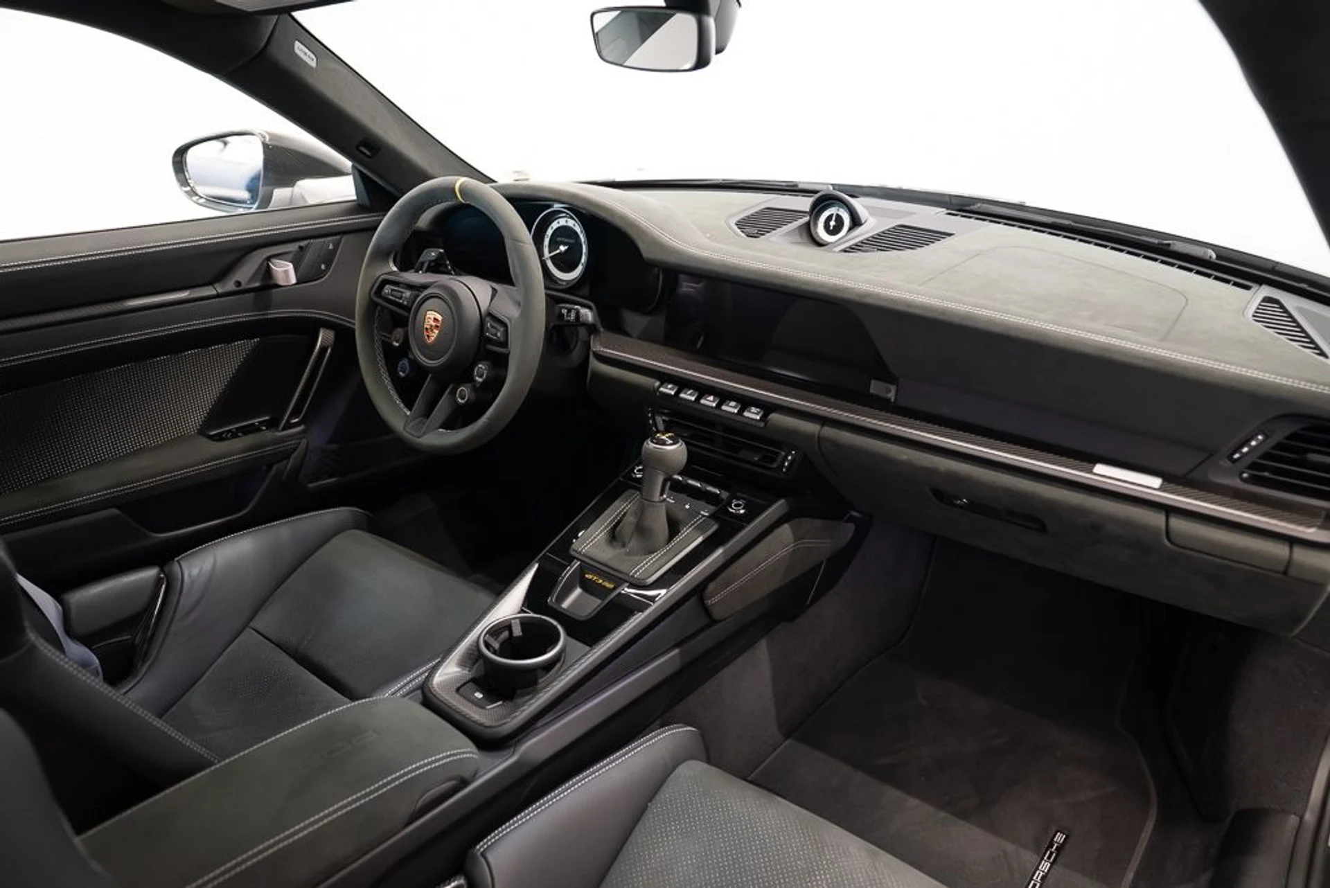 mph024_590657118_porsche_911_2024_d871912f5a