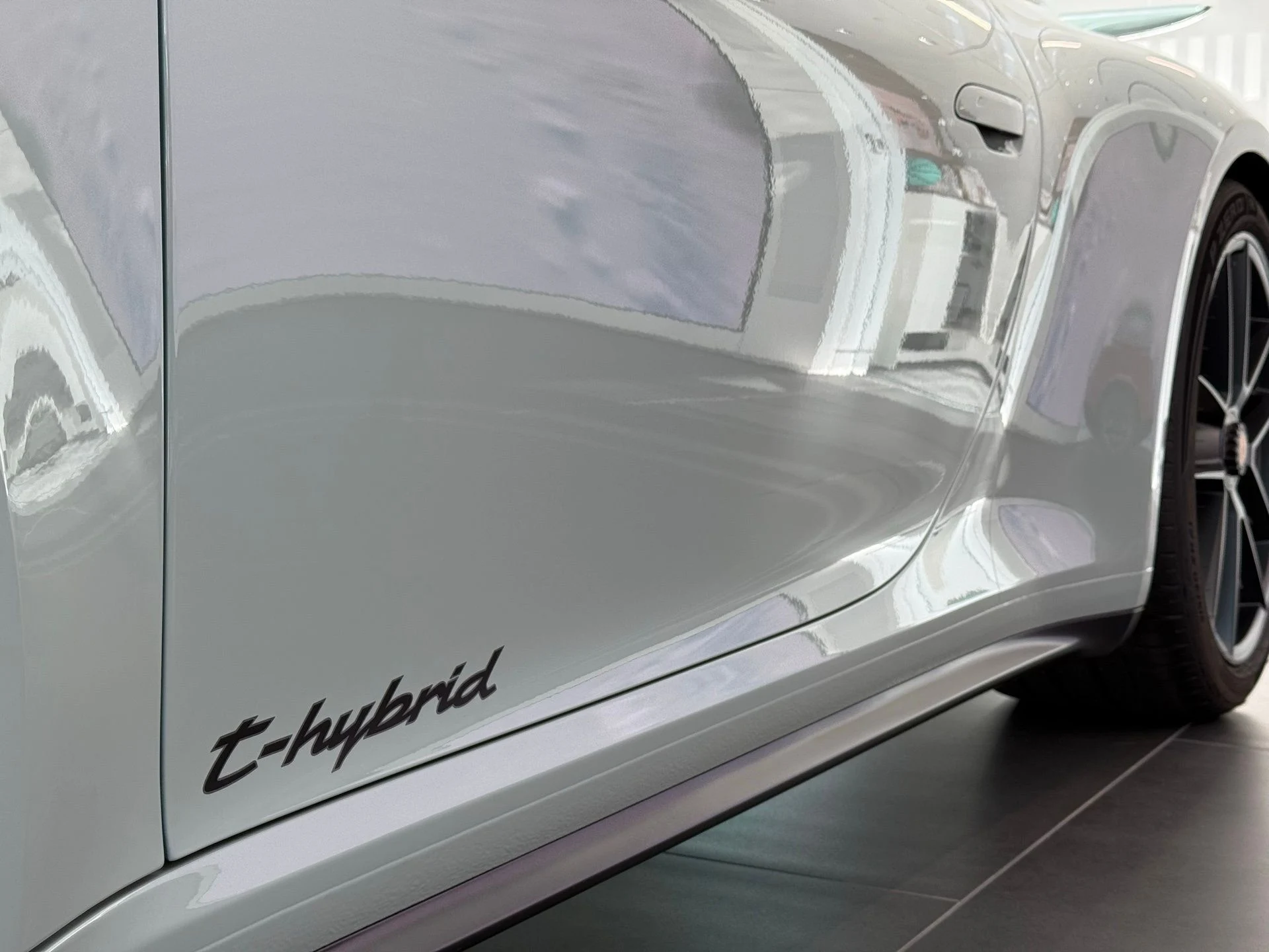 mph024_592294623_6220d4fa7544770b2b5882ba2c9bae51_54ee1c9642