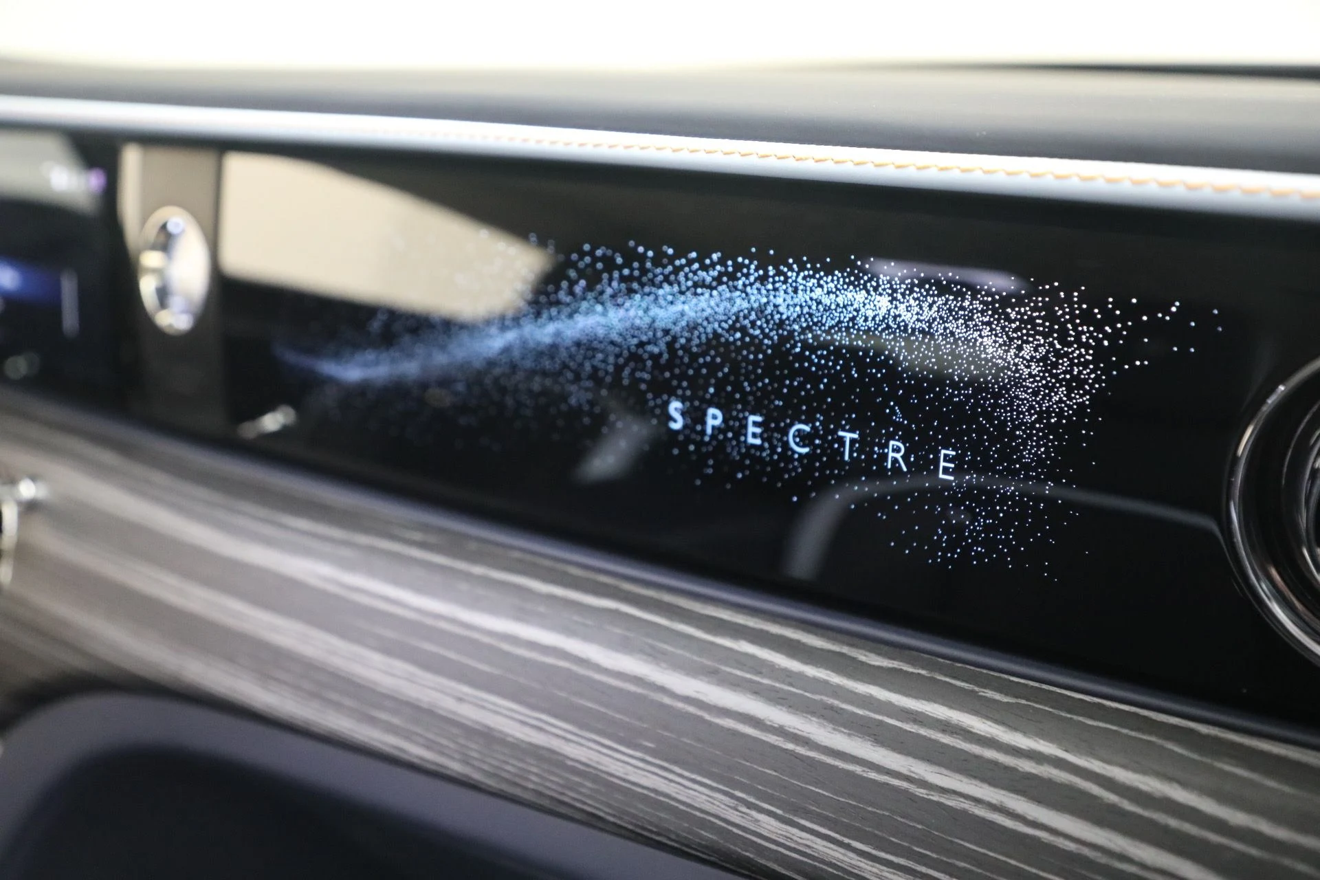 mph024_597617675_Used_2024_Rolls_Royce_Spectre_60cf94d8d1