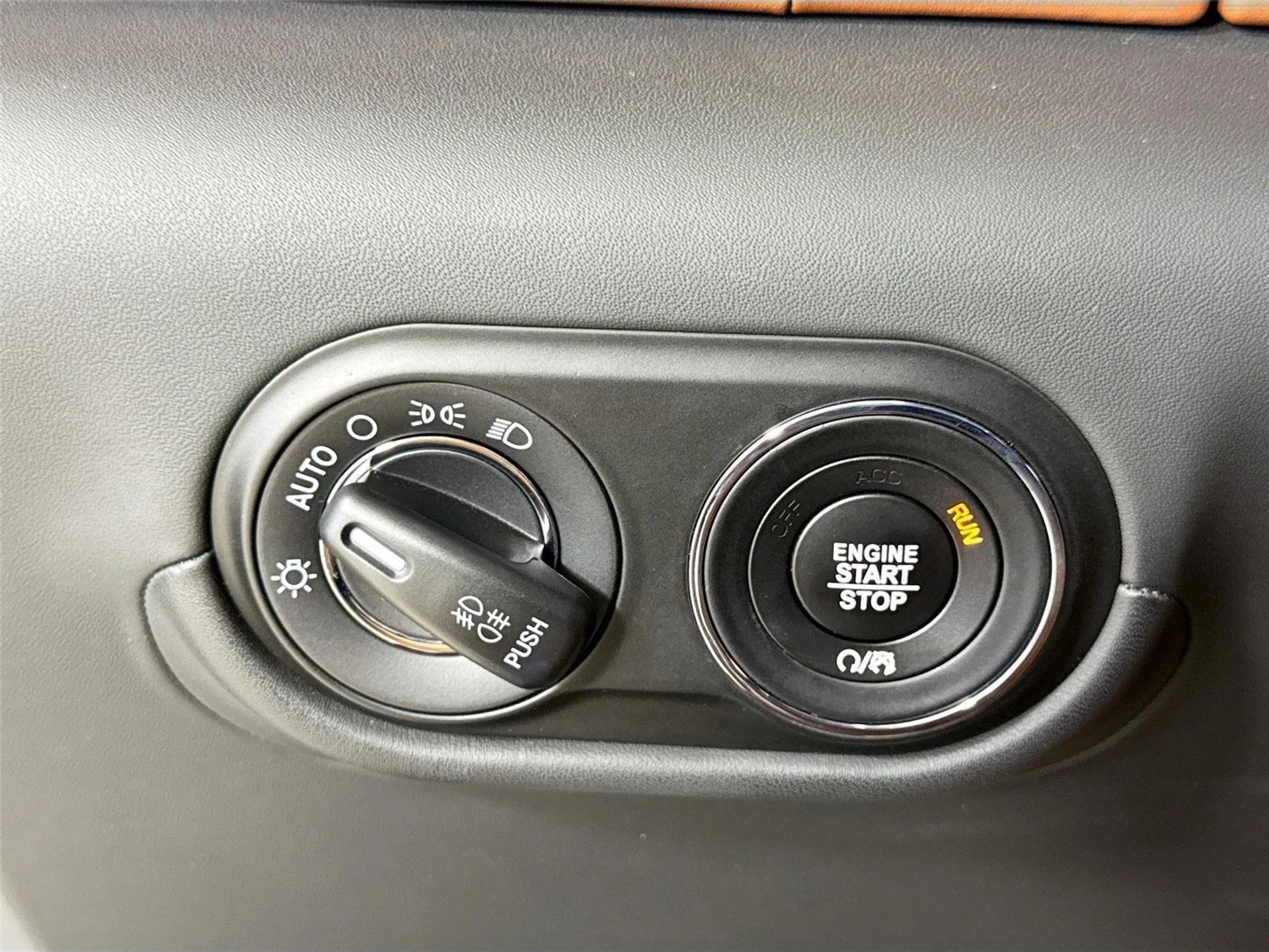 mph024_599123606_c477761ec93af84e93f87d201c3cfdd9_2e4d5d6723