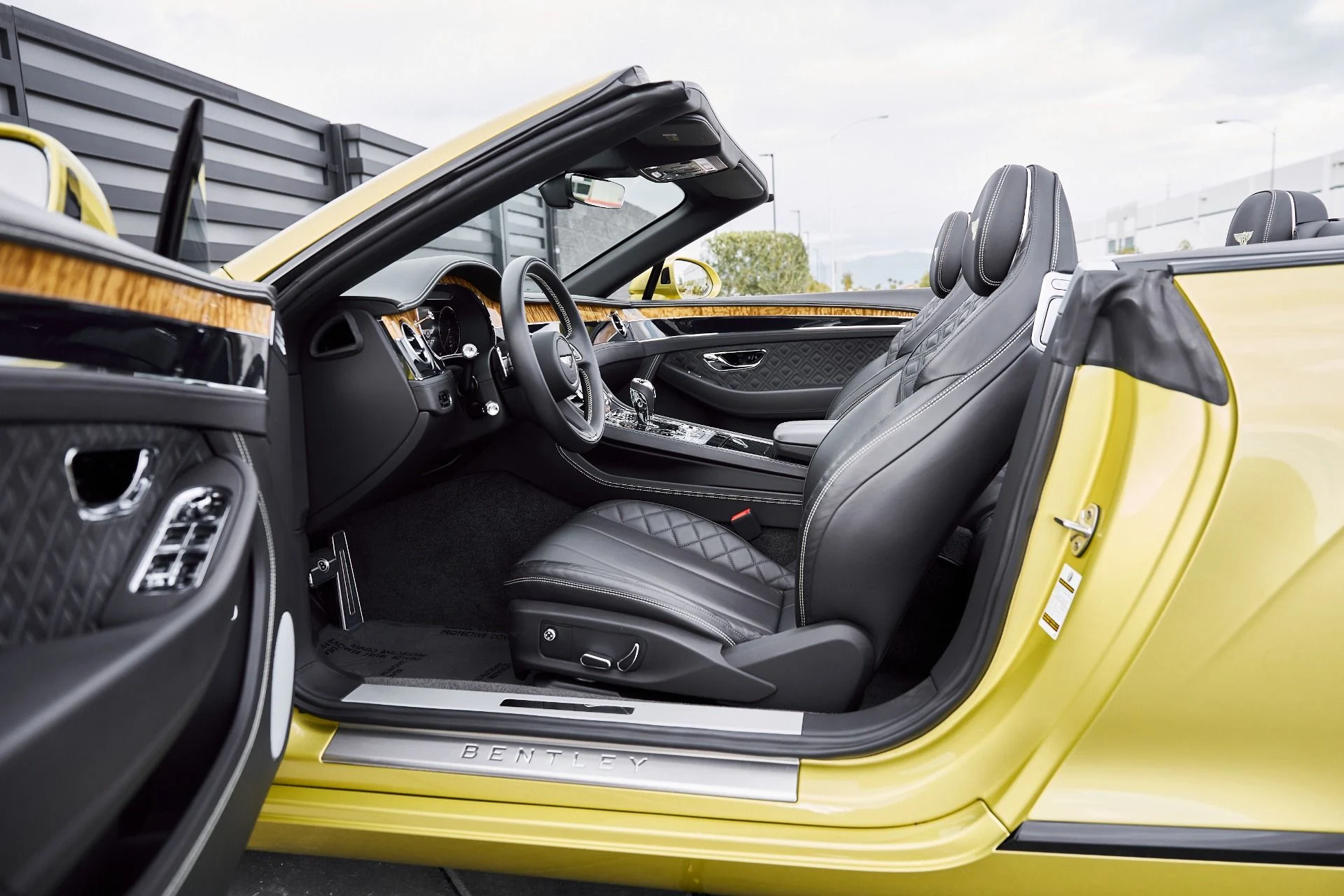 mph024_599478730_Used_2022_Bentley_Continental_GT_V8_1766800360_ee7ca23696