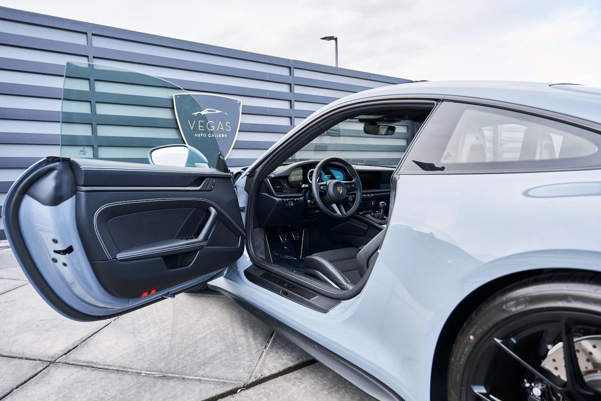 mph024_60029072_Used_2023_Porsche_911_GT_3_1771295166_ebec8ff3ee