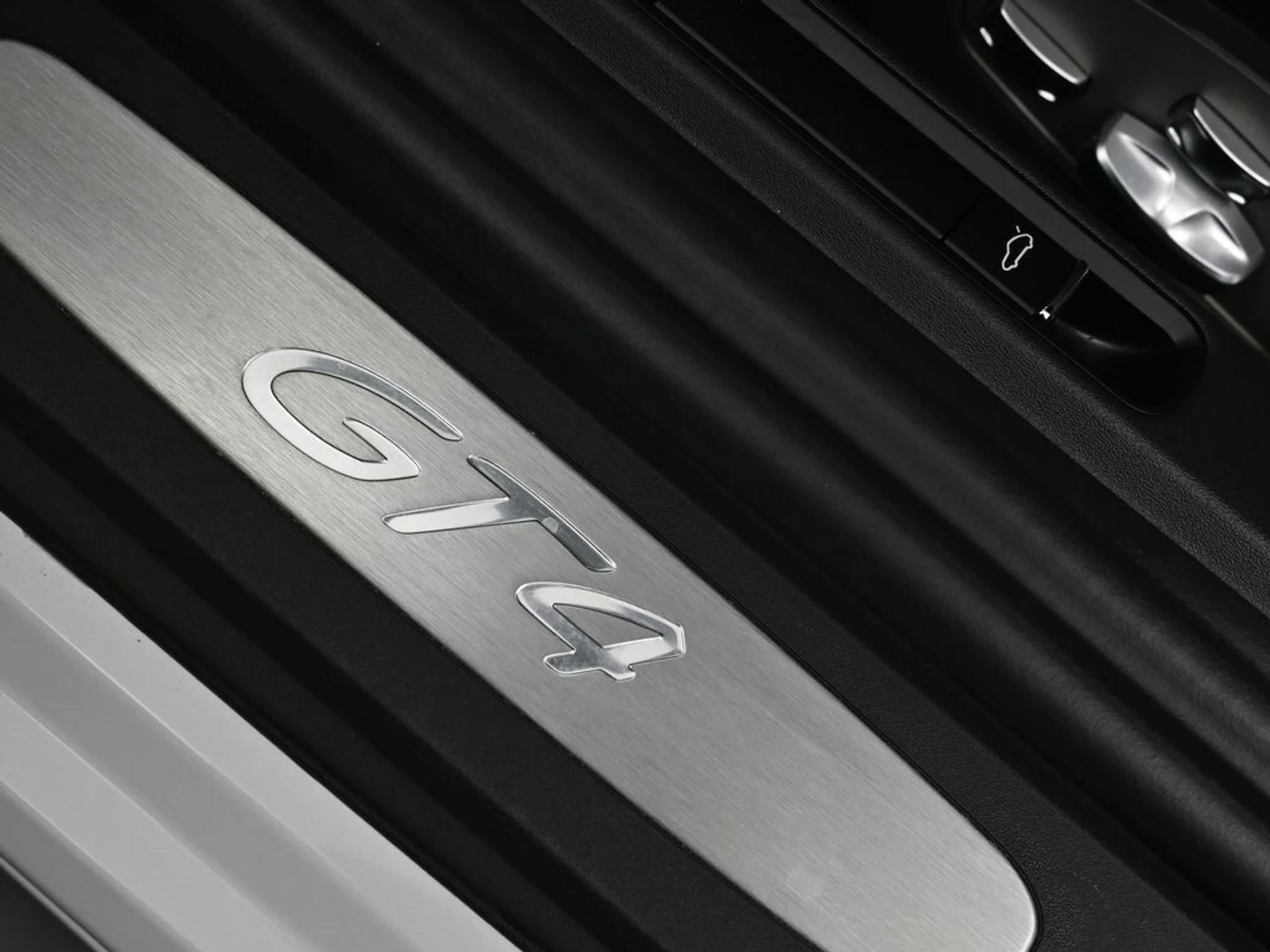 mph024_60209712_5da8b11b080a64465f01ee36732169a3x_c4d82243d8