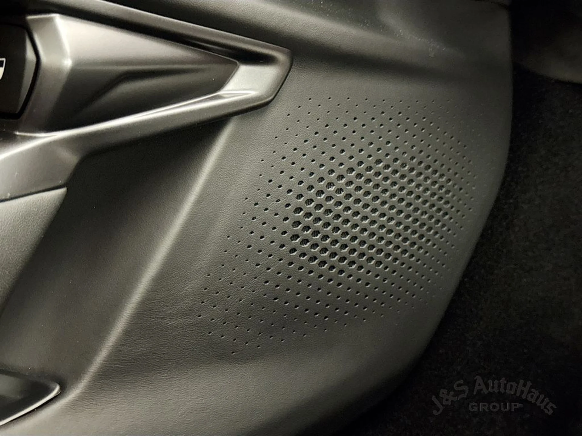 mph024_605352980_s7n1mc4504cadl0emv96ih4cypbf_4f2c5bc19c