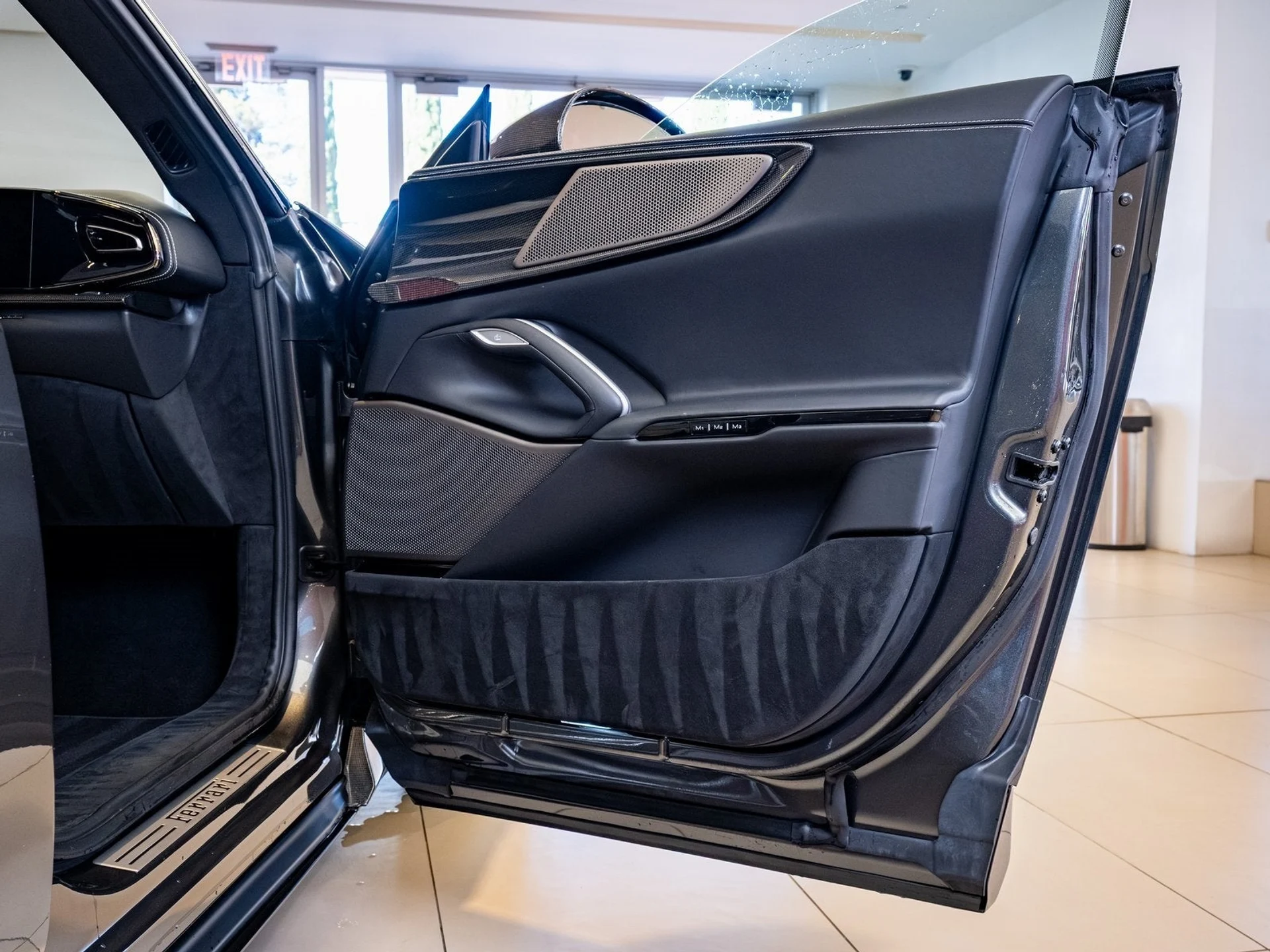 mph024_609317395_25_f26d11ab20