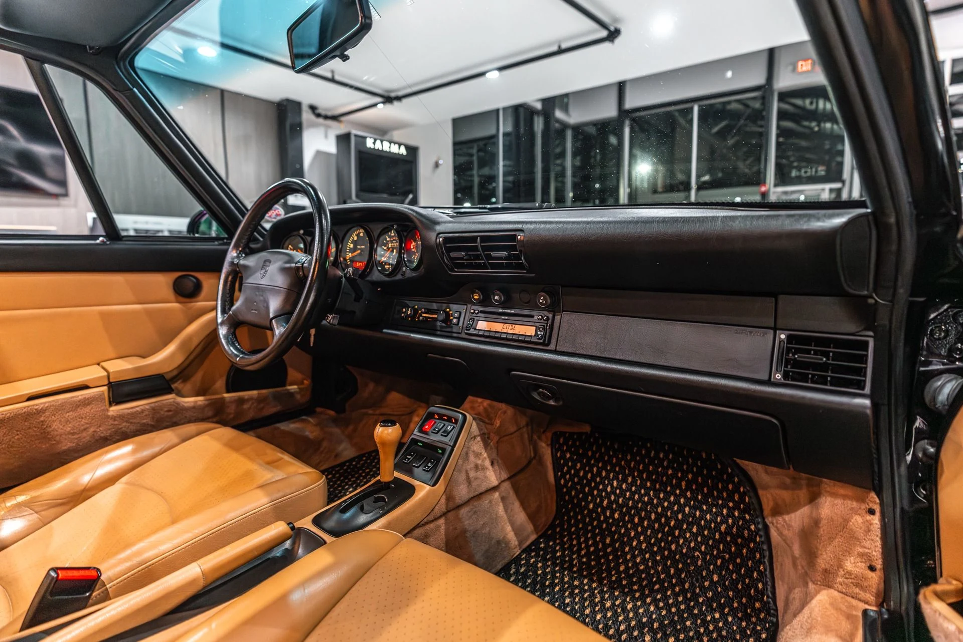 mph024_612459369_13040_p25_l_e463c2b2e2