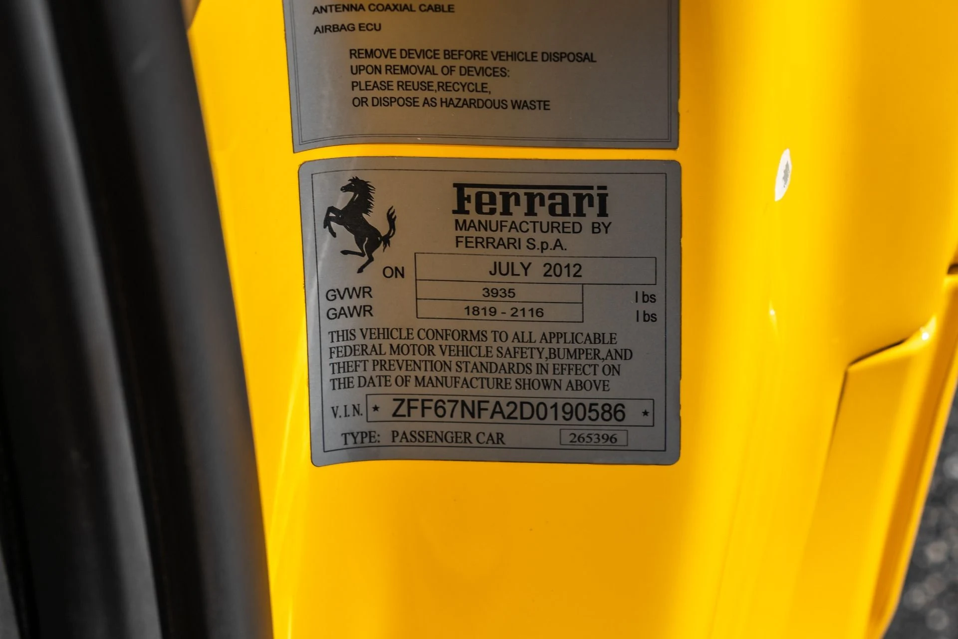 mph024_62881088_Used_2013_Ferrari_458_Italia_Collector_Grade_in_Giallo_Modena_Carbon_1707420389_b80ede8d52