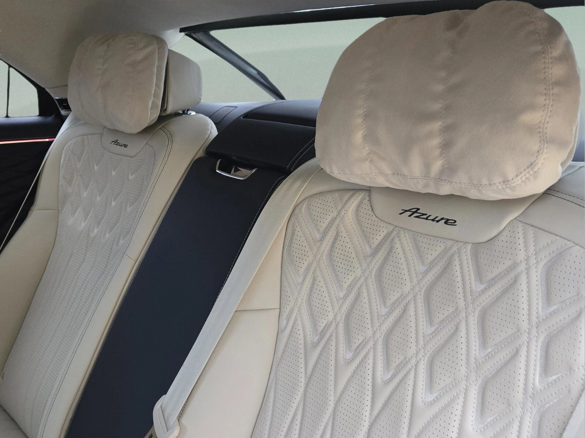 mph024_638408875_7fba17443c03f6bd45cb1e896e73aea4x_634a9d8170