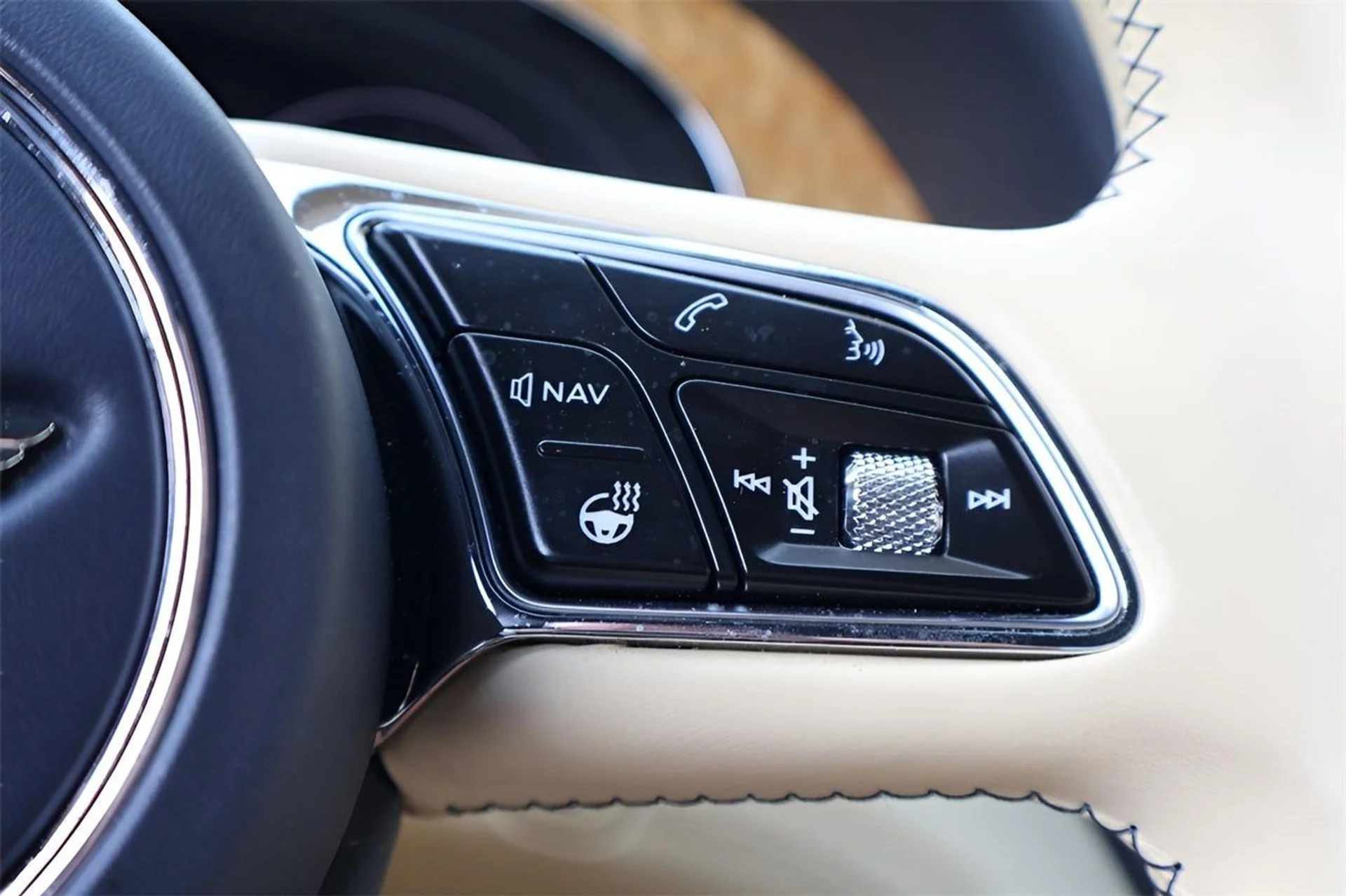 mph024_638890709_25_4293a0397e