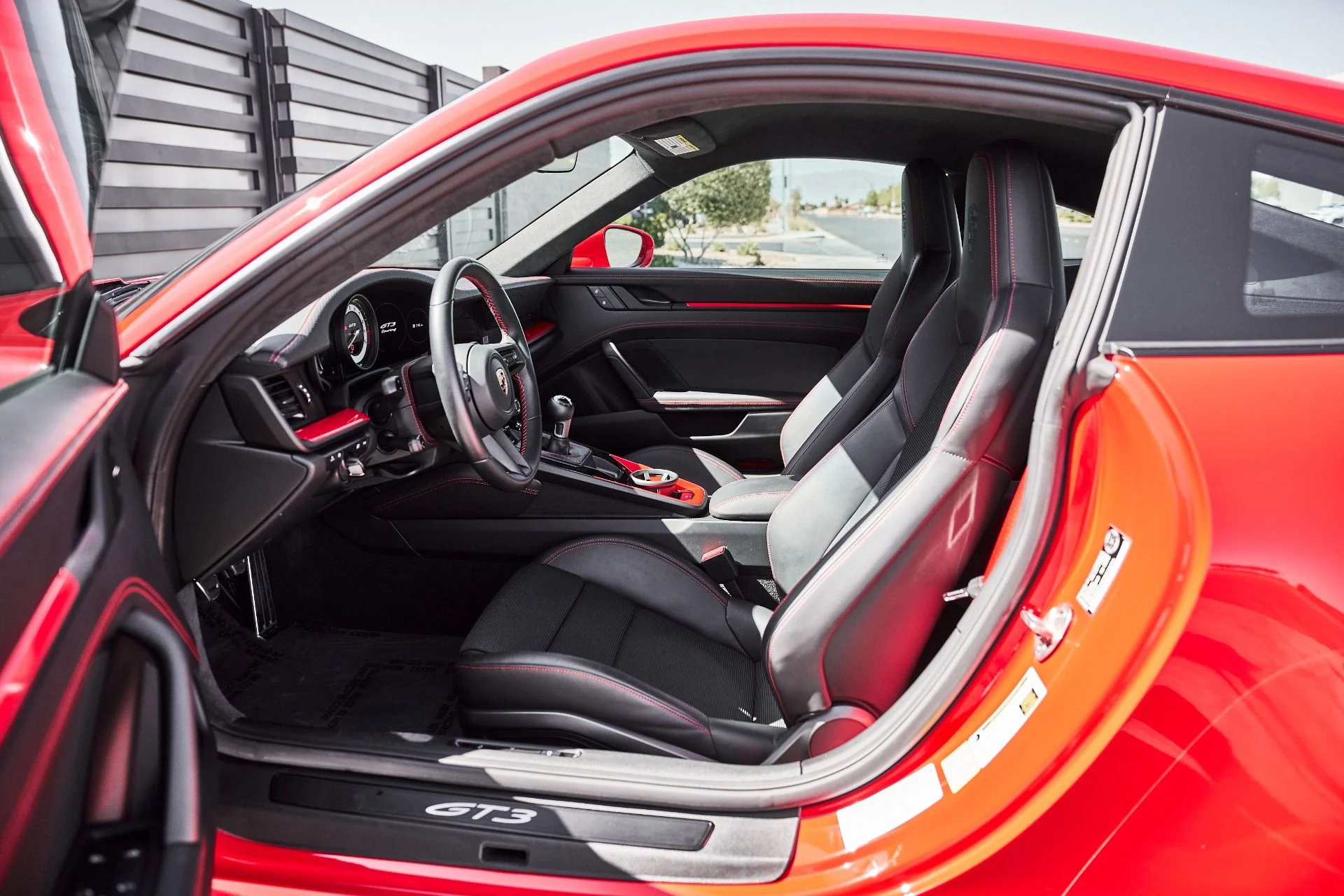 mph024_639394295_Used_2023_Porsche_911_GT_3_1779992504_8fe85b9136