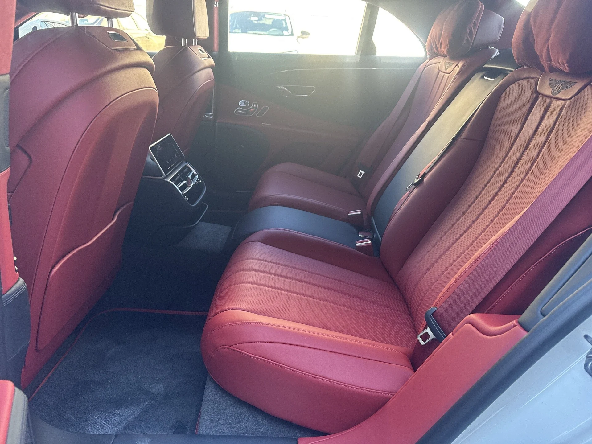 mph024_641652542_a500bd88fb78ccdc990f61bbc36f3b27x_b47c50bb5e