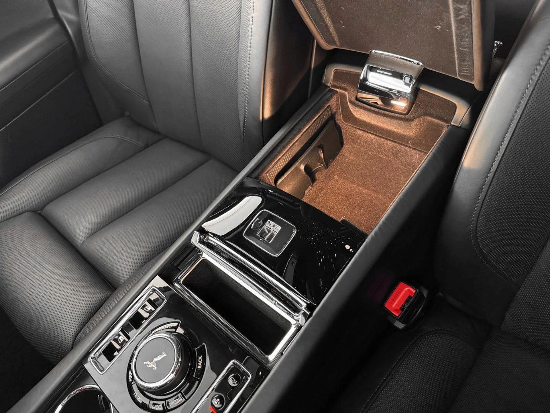 mph024_64266566_b1441a76442b1c7aa5d9808b6f8a64f0x_d3f0fd5d4a