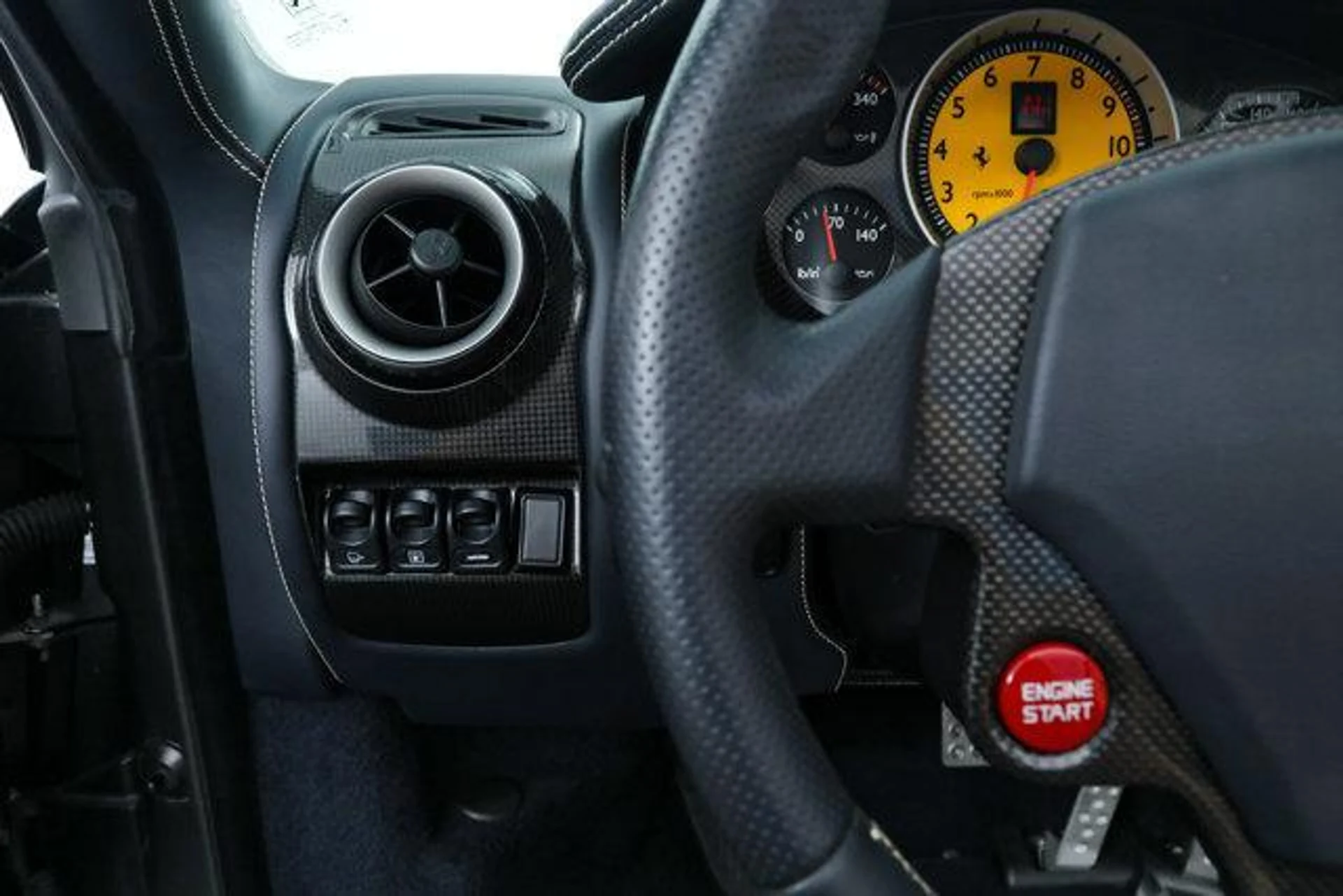 mph024_643045610_a_K_Ul6nf20_T5wv_VM_5b_Ix_Fh_B_Flo_UU_db5f85a038