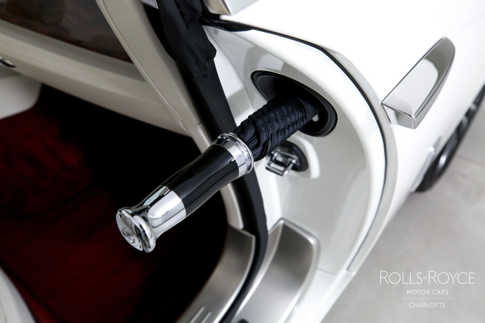 mph024_645069398_Used_2020_Rolls_Royce_Dawn_1775592549_e34a56f8eb