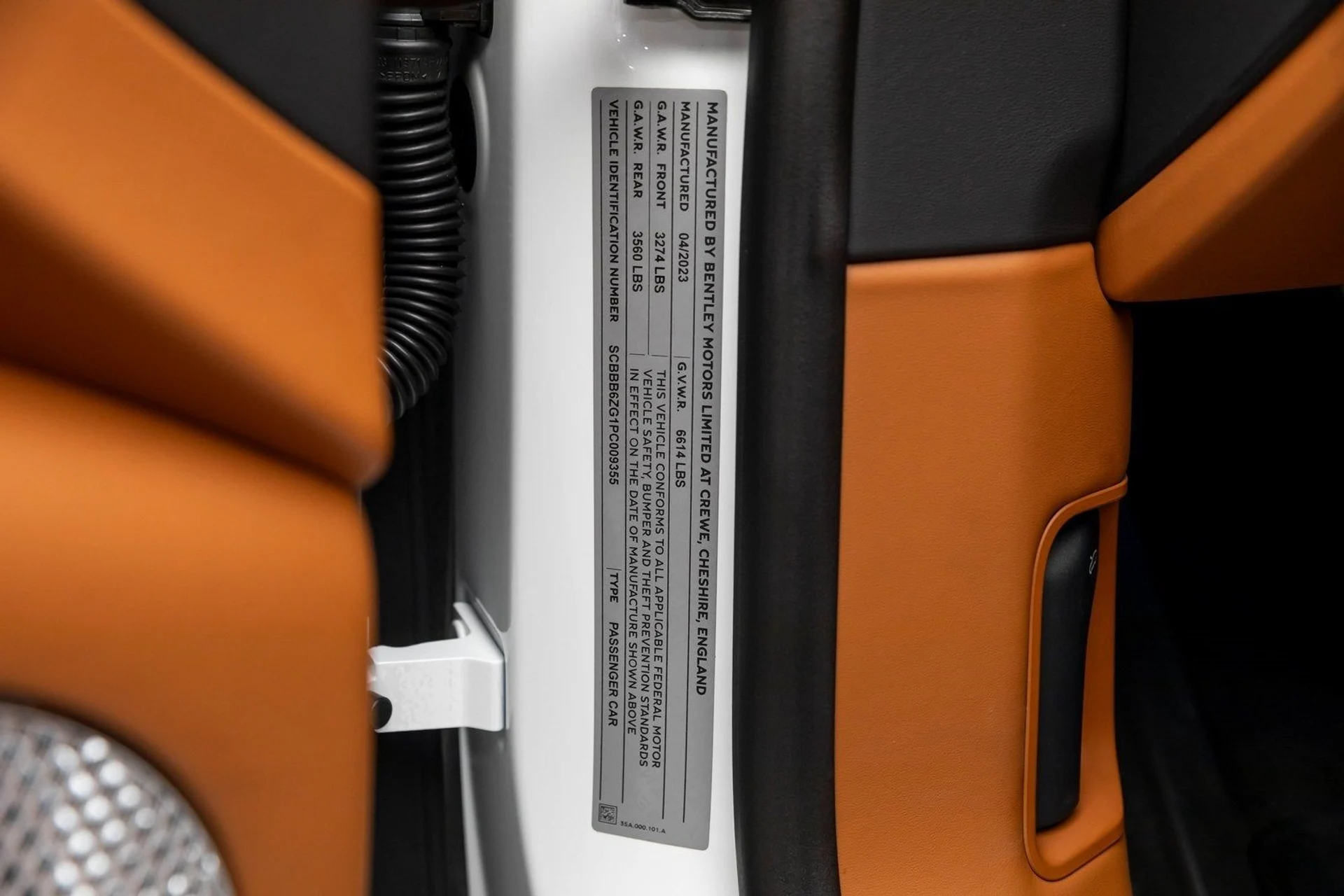 mph024_651873739_25_c2d163c006