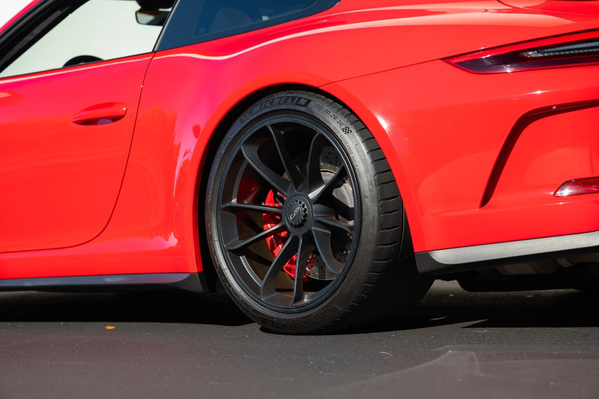 mph024_655410775_Used_2018_Porsche_911_GT_3_1755032810_d328fa6180