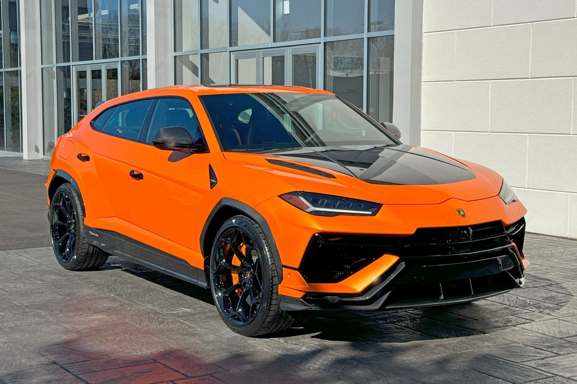 mph024_662829452_Used_2024_Lamborghini_Urus_Performante_1741003386_9bc1533916