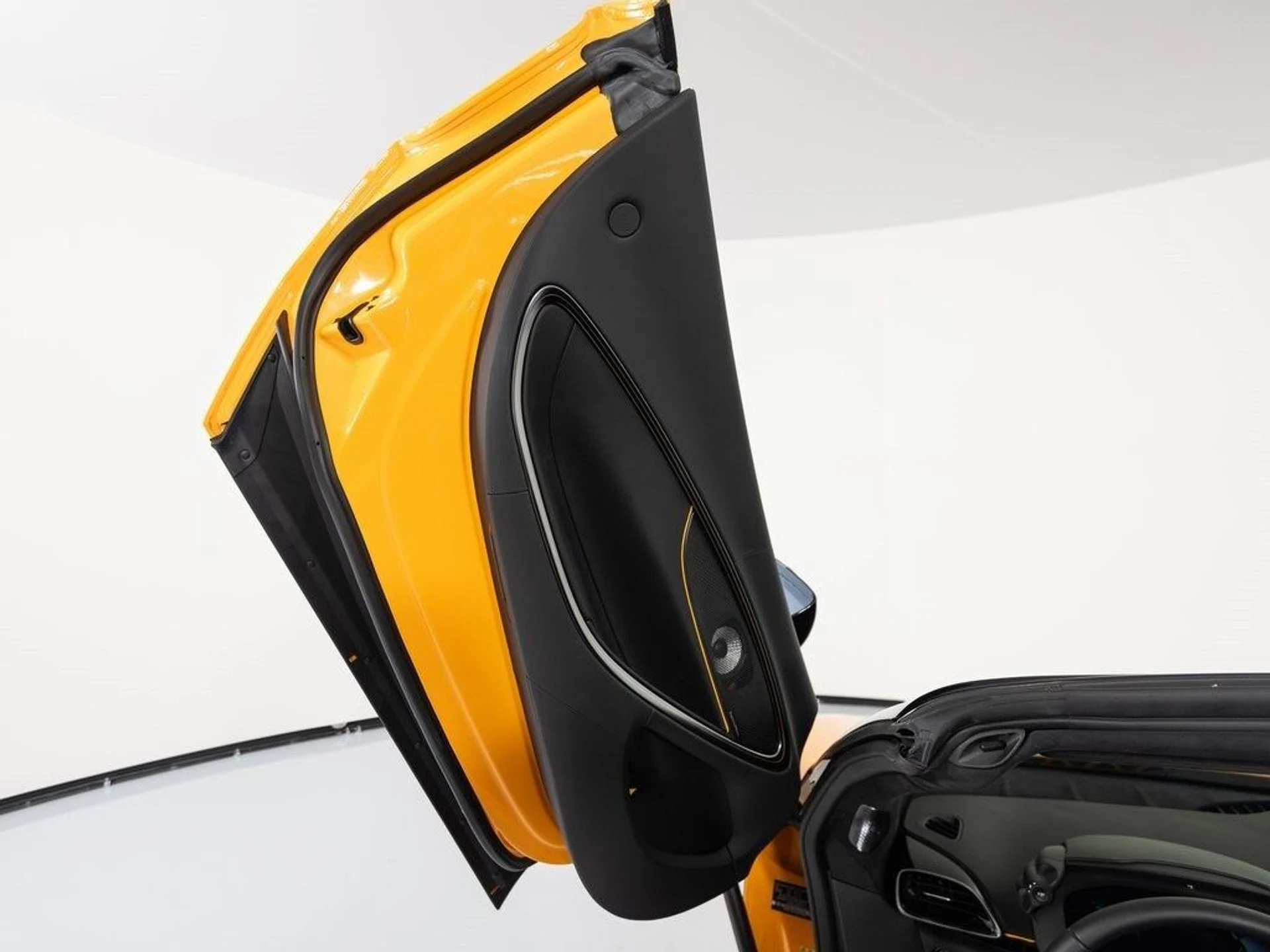 mph024_664317207_d327ceac155d1e0f7d569a0491a83f95x_39699cce07