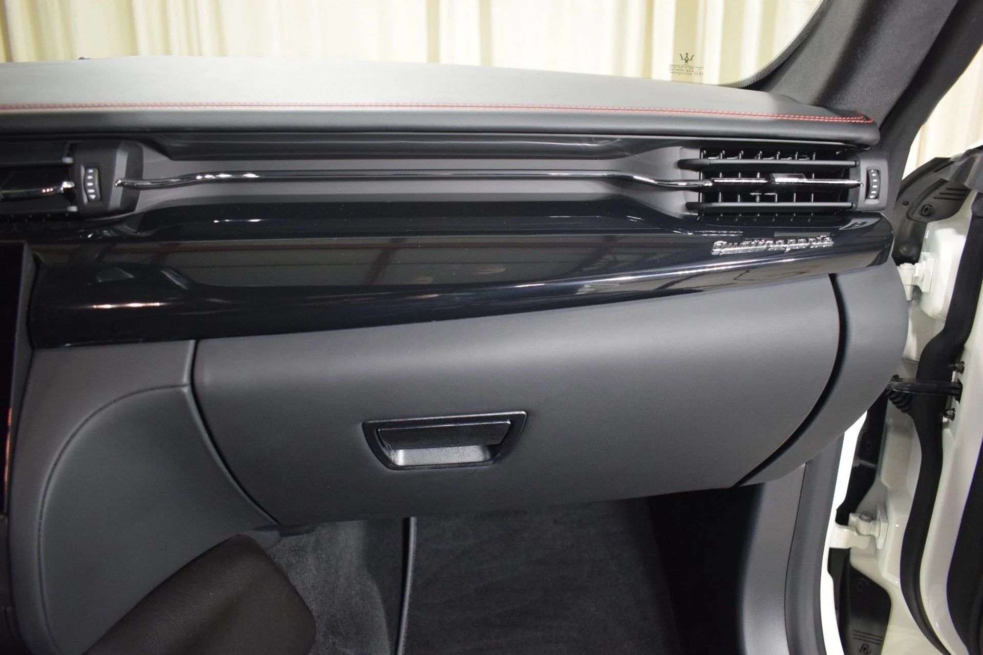 mph024_667246696_a56b05e9ca3c54a8fc7e72a154722a22x_0ffb843e2d