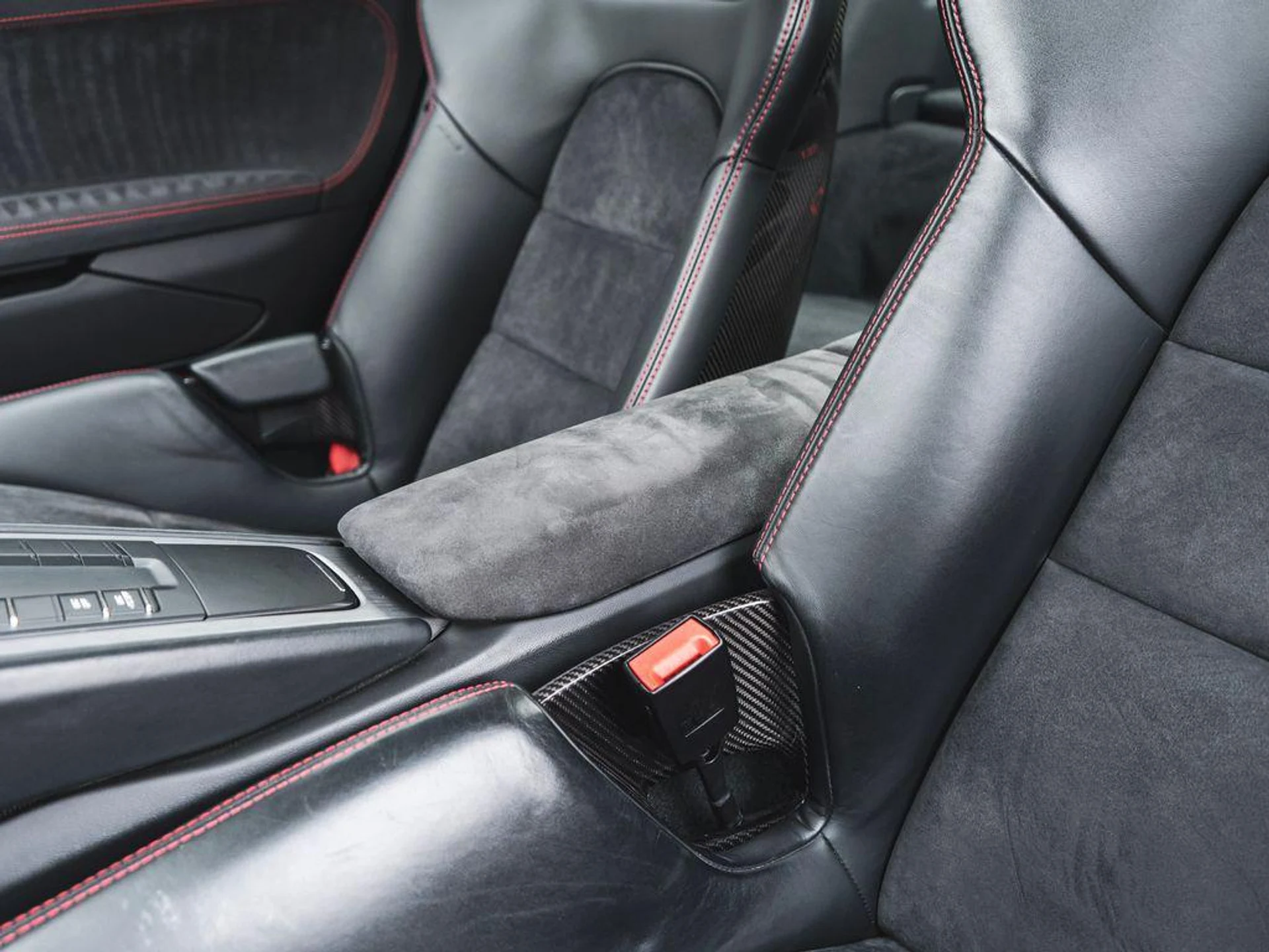 mph024_670856234_j4b_K7_Gj_KFA_Agdg_Ni8a_Aep_Gd_Apq_M_335735a05a