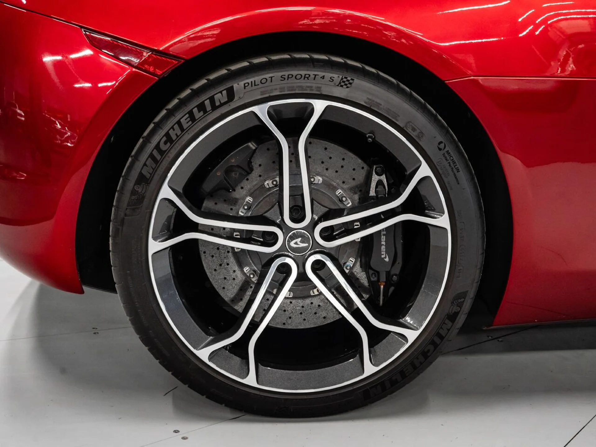 mph024_676072964_mclaren_mp4_12c_2014_dbd3c2a583