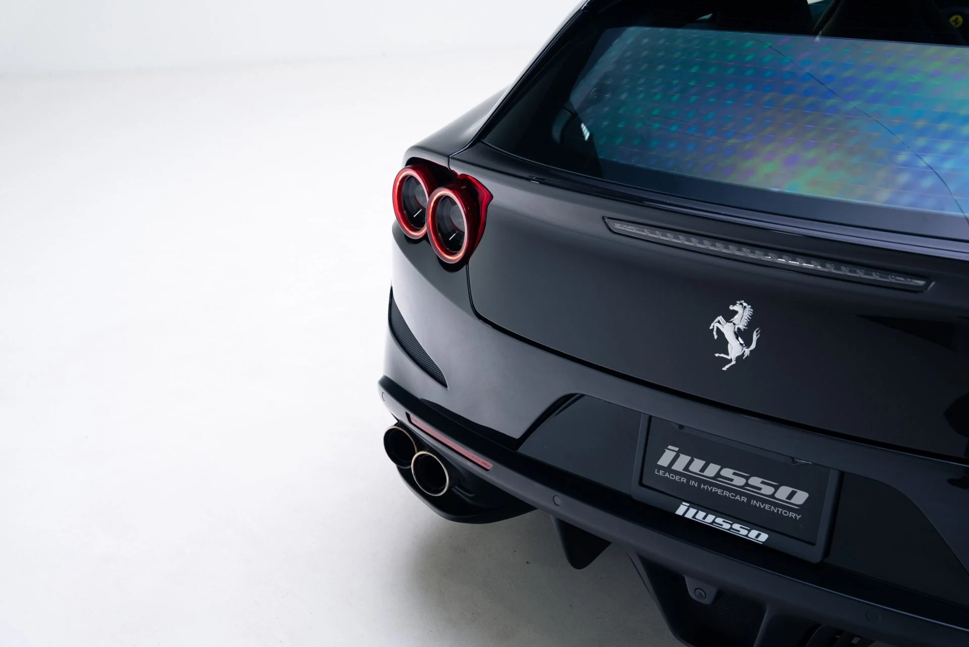 mph024_678318921_Used_2018_Ferrari_GTC_4_Lusso_1768413919_c5b1b41a40