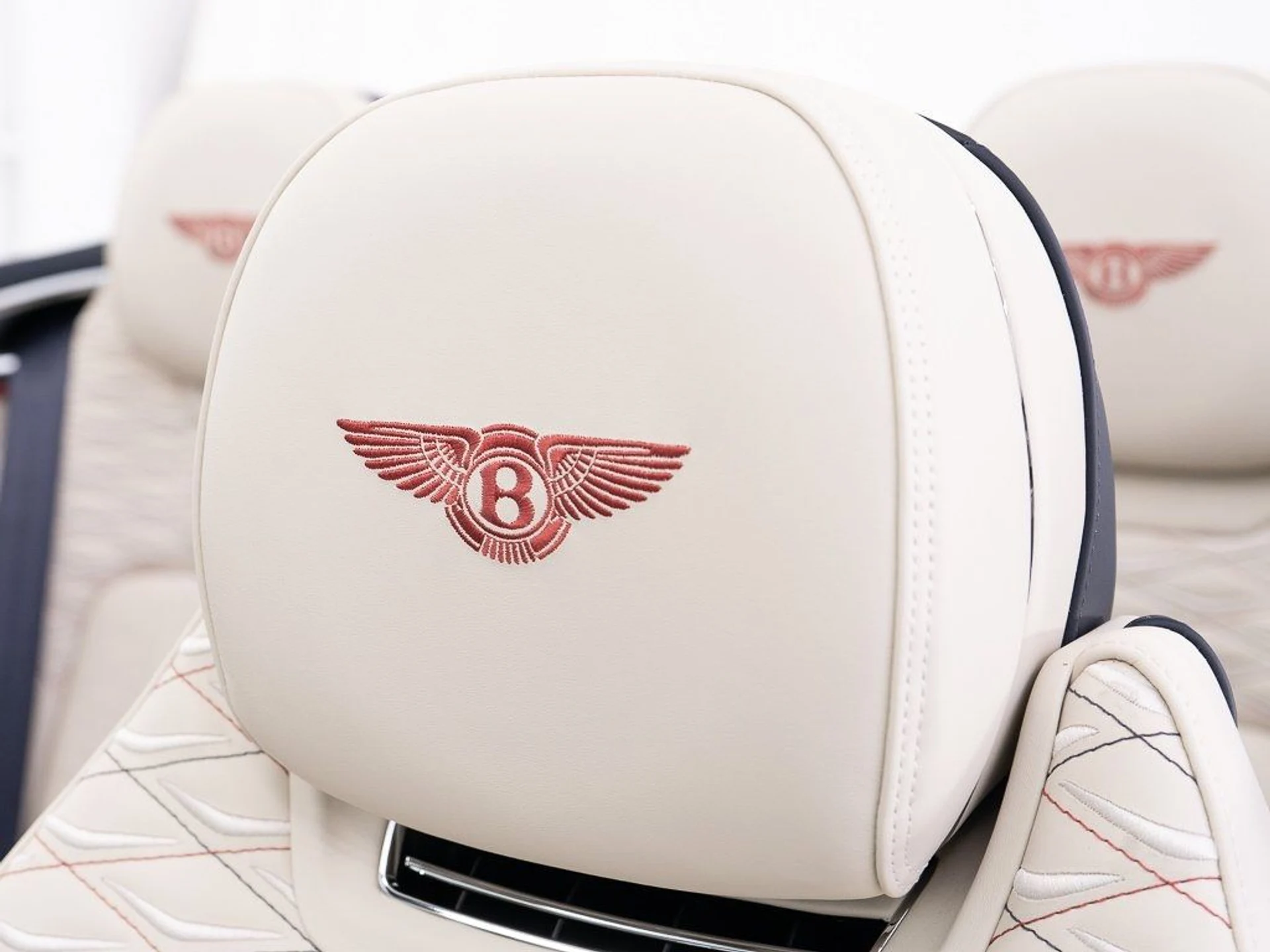 mph024_690280142_d43d3a7f896d1df5eacf11454df019eb_44152af307