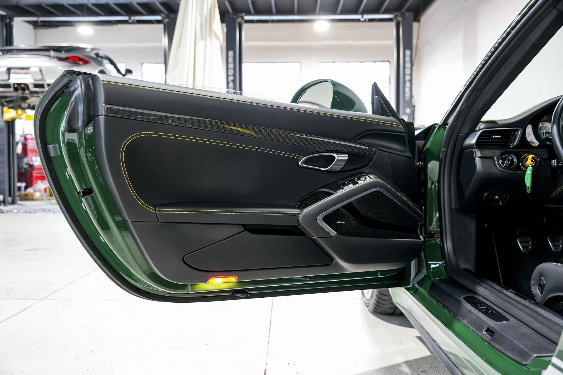 mph024_69282703_2b52523d268cf7b412a292a19941f795x_44b1b32a4f