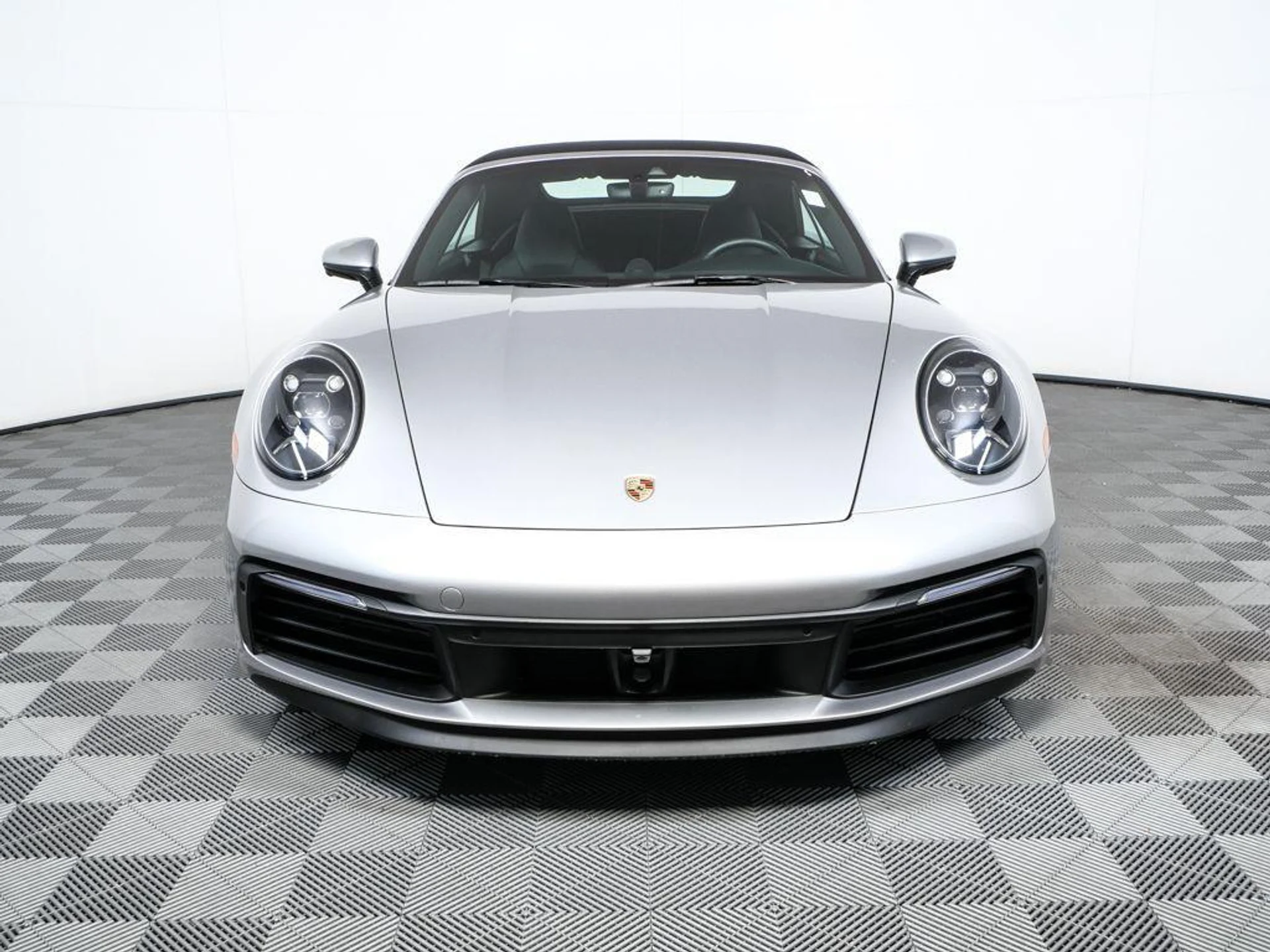 mph024_694593392_xf_OG_7btb_I_Ydib_OWJLA_3dgsso2m8_00d5141676