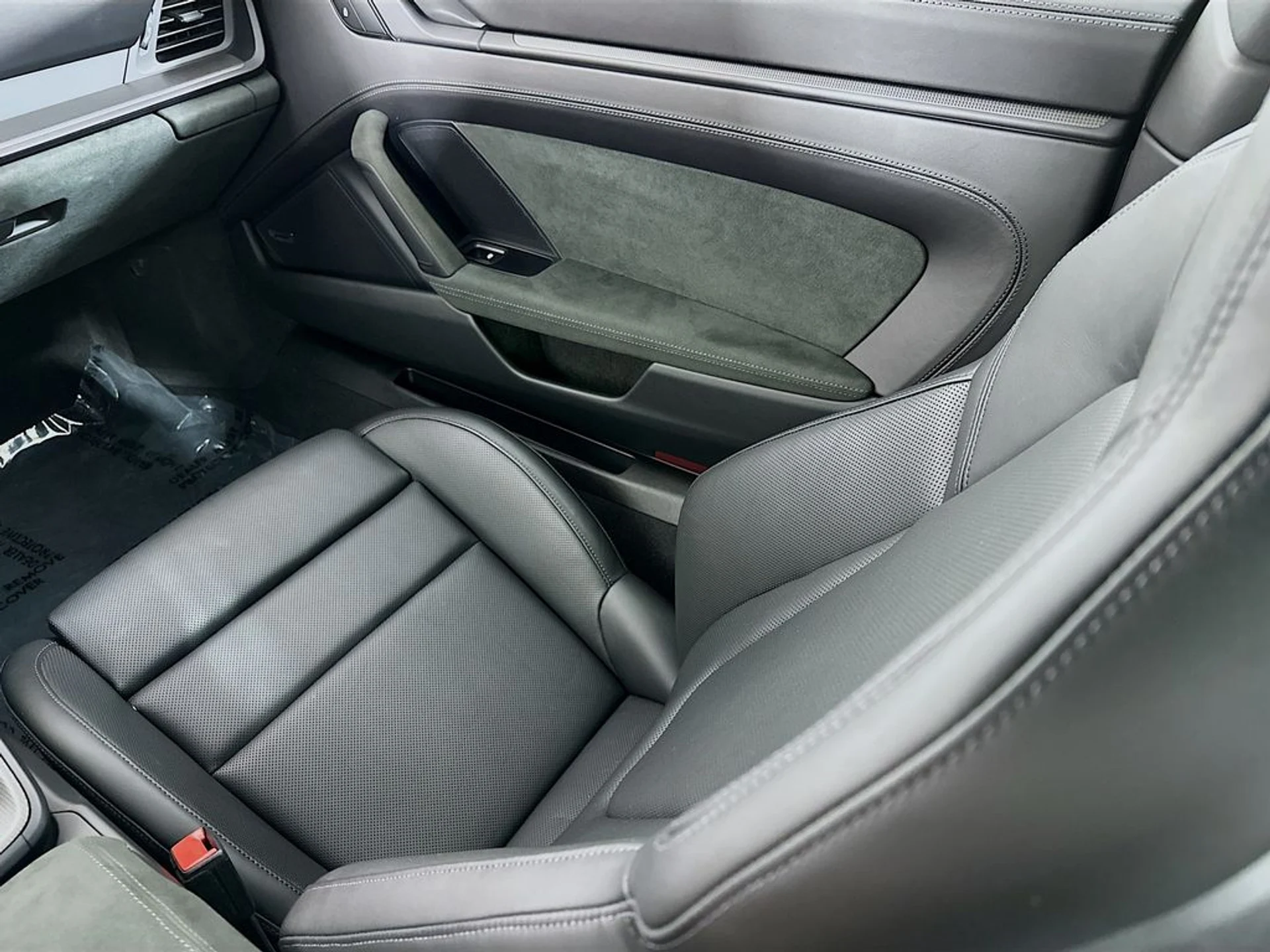 mph024_700495348_f010906d0855a537acc05d11f77b6abcx_613e6491a9