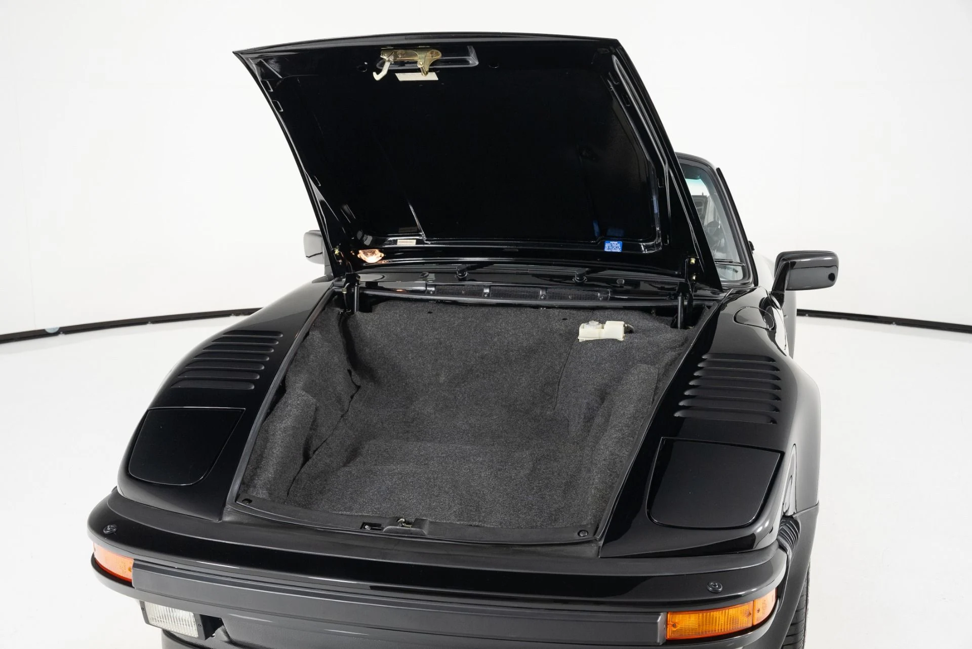 mph024_702401070_Used_1987_PORSCHE_911_Turbo_1710374619_2566905a33