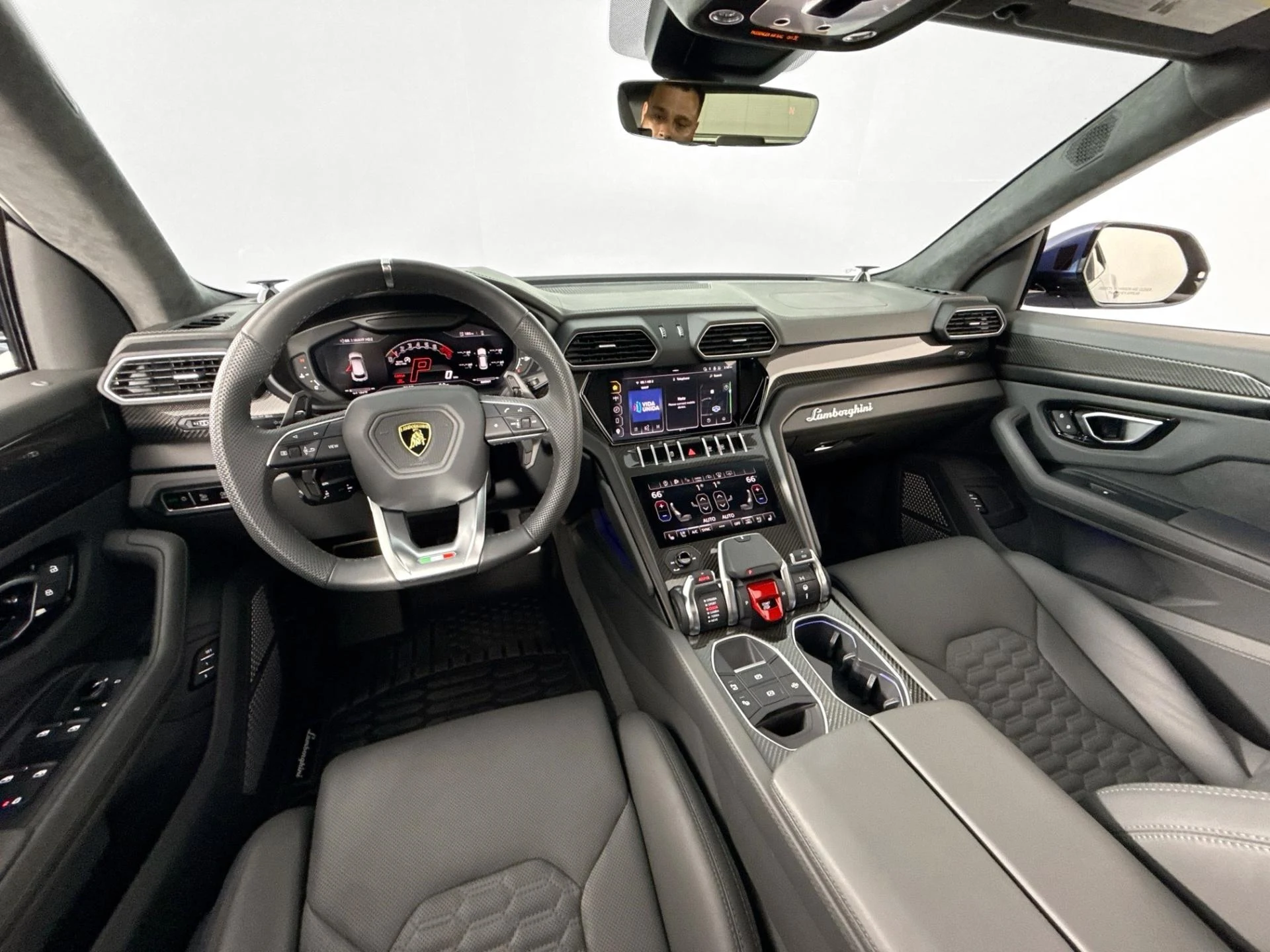 mph024_703216364_Used_2024_Lamborghini_Urus_S_1784150913_f7d148ea6d
