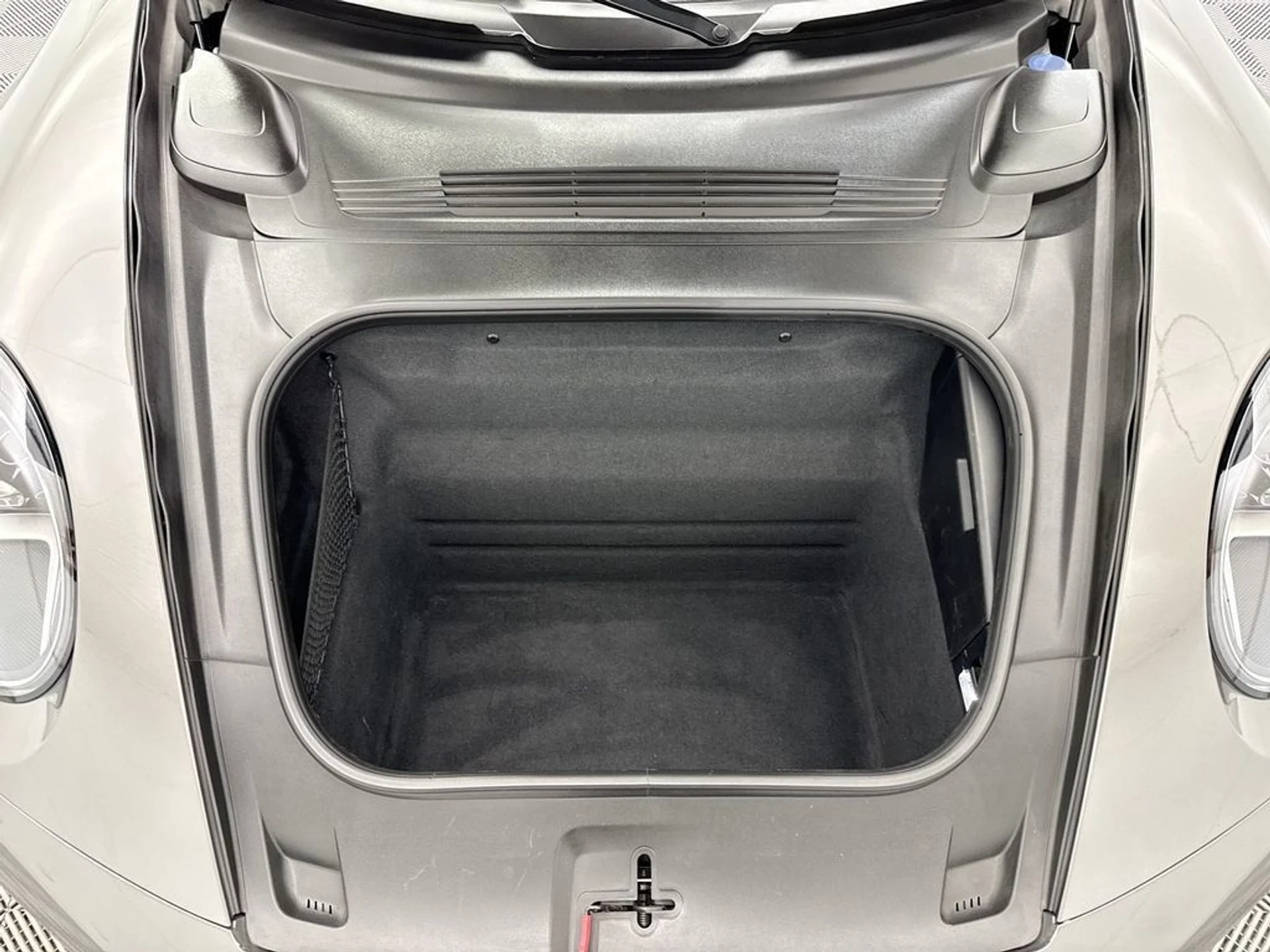 mph024_72029447_used_2021_porsche_911_carreracoupe_8119_22991528_25_1024_e50209b9f5