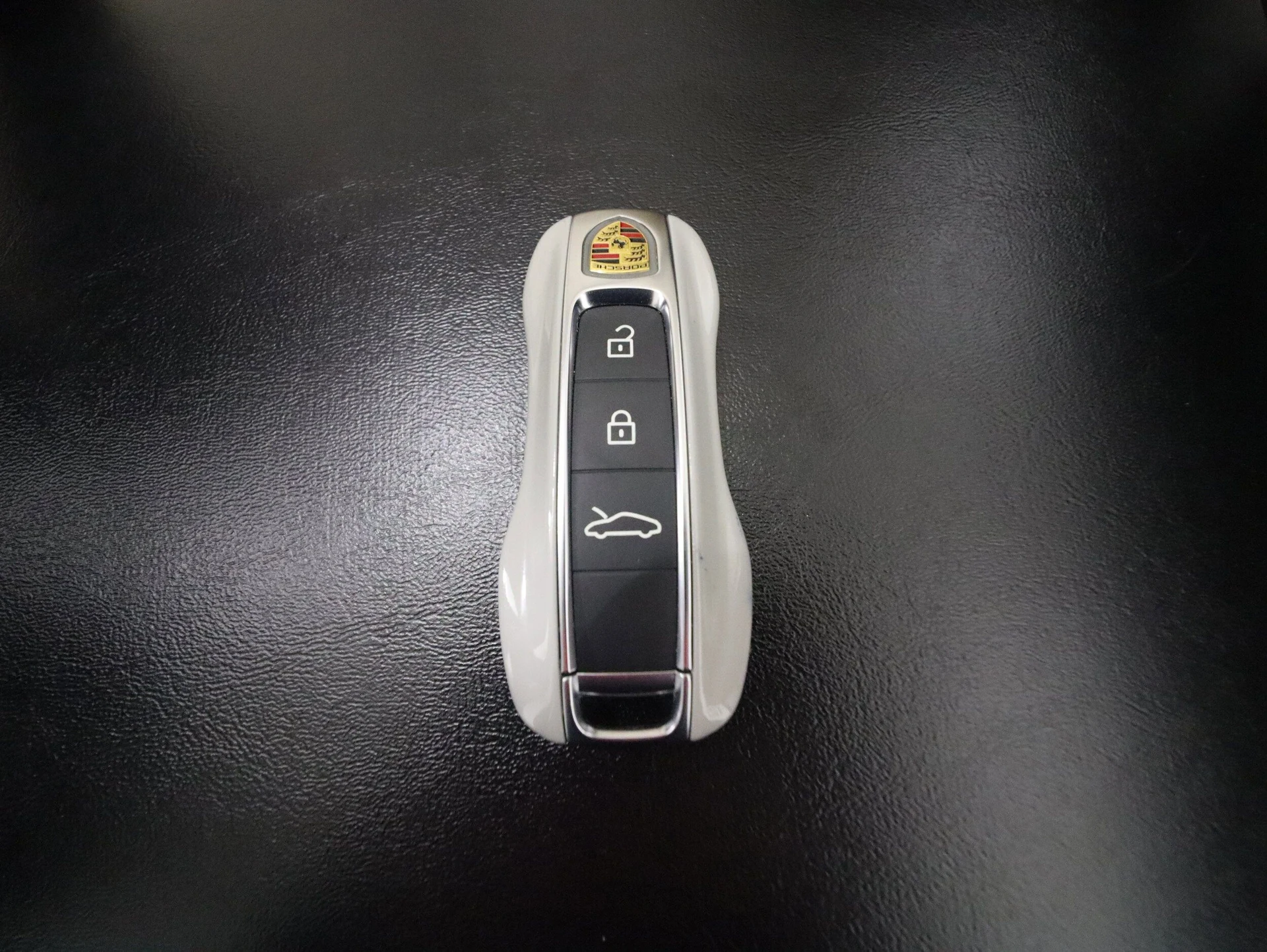 mph024_727425735_c74a59626cdf3331160cd73330561127x_9054d08a47