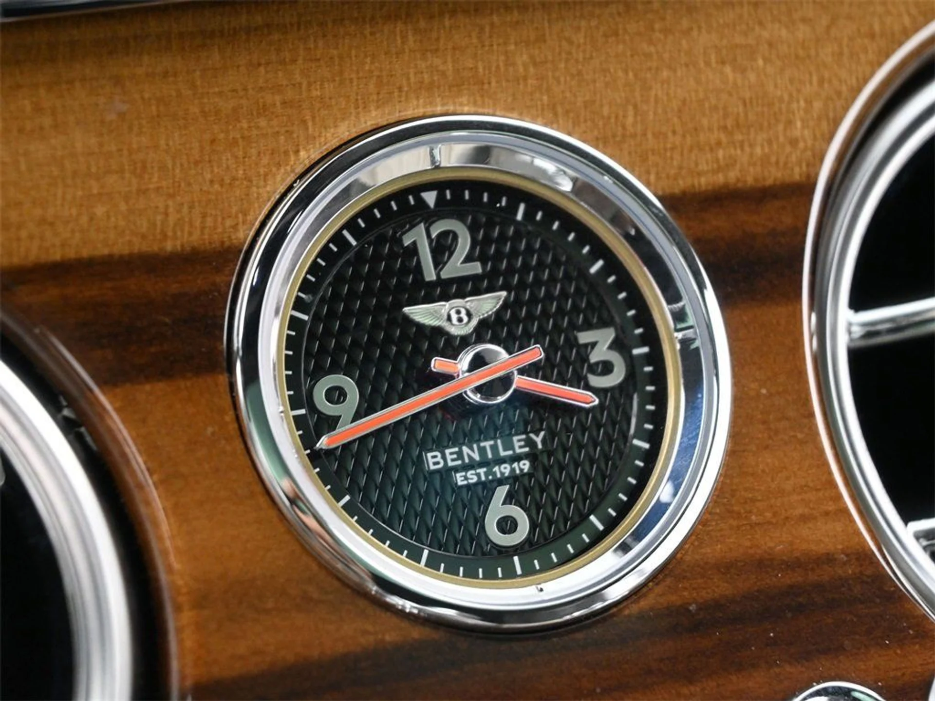 mph024_72cb17a42fef4672a9cf4b98b46b671c_2e994e6a14