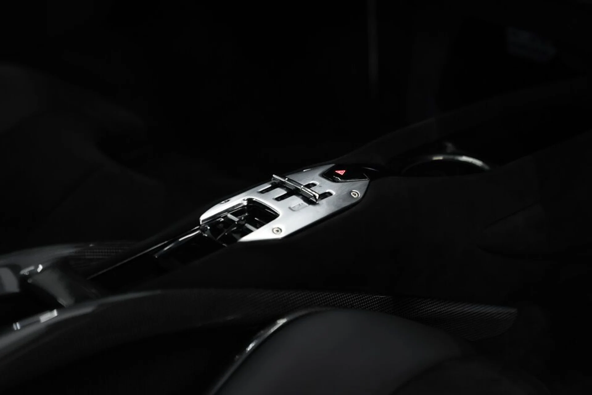 mph024_731501917_ferrari_sf90_stradale_2021_jpg_v_1773863537_10cb3591f4