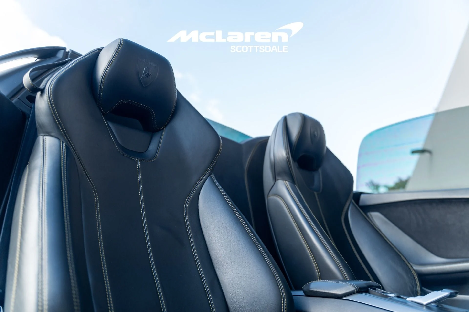 mph024_732818507_Used_2019_LAMBORGHINI_HURACAN_LP_580_2_Spyder_1765056710_68929f3381