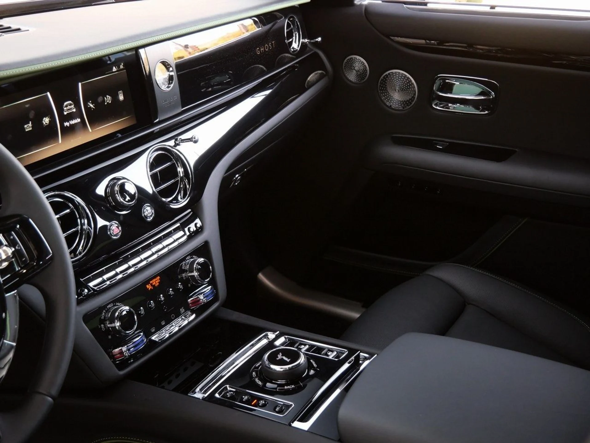 mph024_735197118_e94081bf5f1dcf5986cf940b7c5ac4f1x_b7daba1042