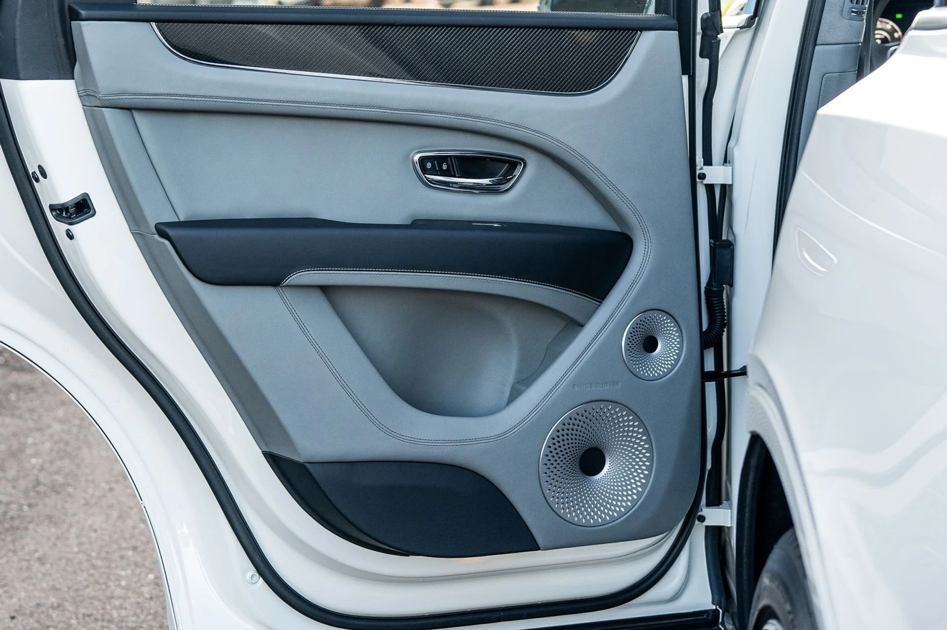 mph024_737782724_bdd2cb52_1384_4ed1_9263_c05b980c6c3a_3e34caee39