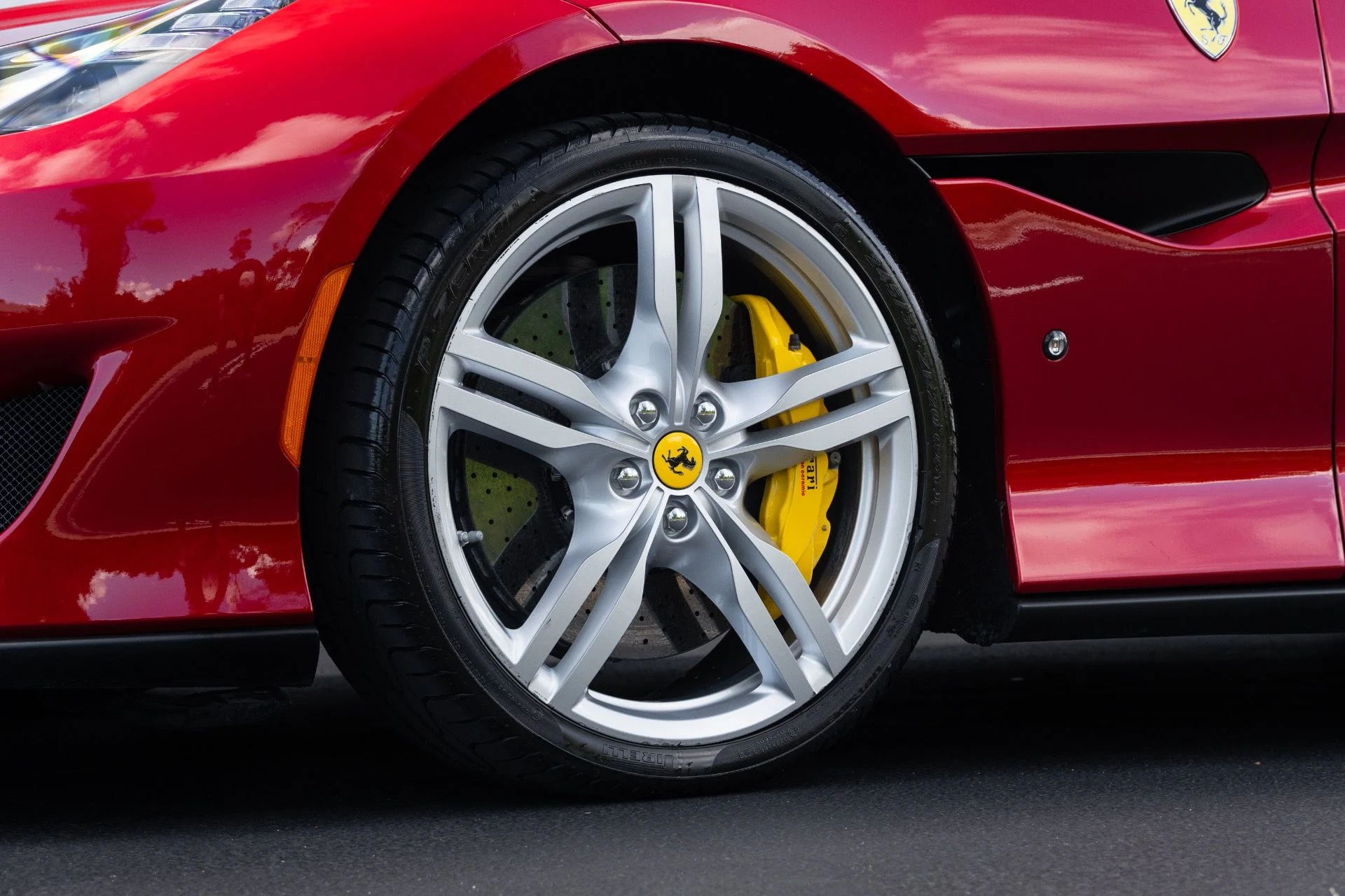 mph024_739688039_Used_2019_Ferrari_Portofino_1779385815_dfc0bff185