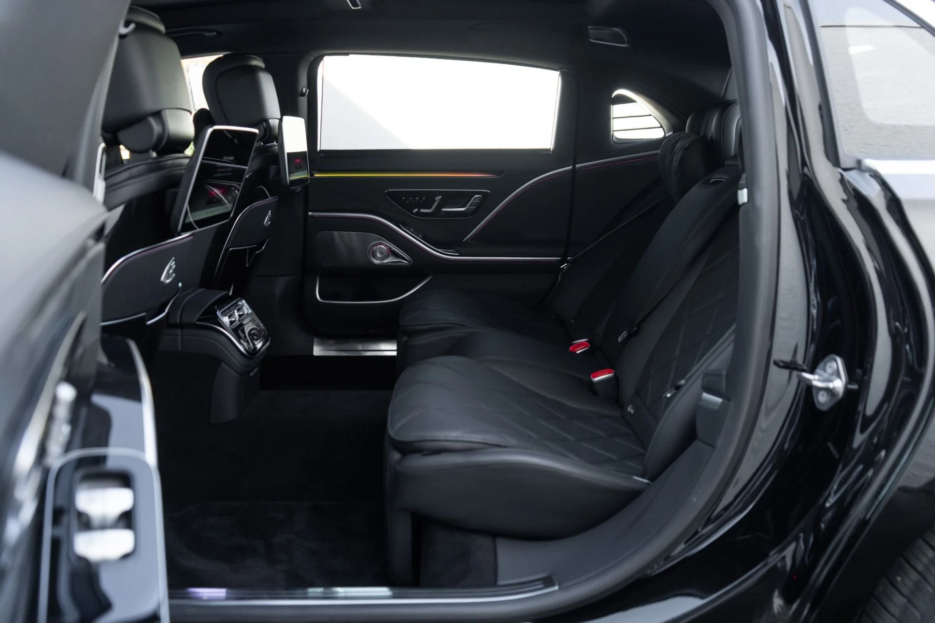 mph024_746418300_Used_2021_Mercedes_Benz_S_Class_Mercedes_Maybach_S_580_4_MATIC_1770057190_33dcc5aeac