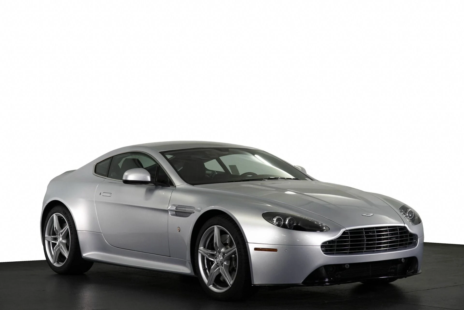 mph024_747110497_Used_2016_Aston_Martin_V8_Vantage_S_1775836996_984dd96112