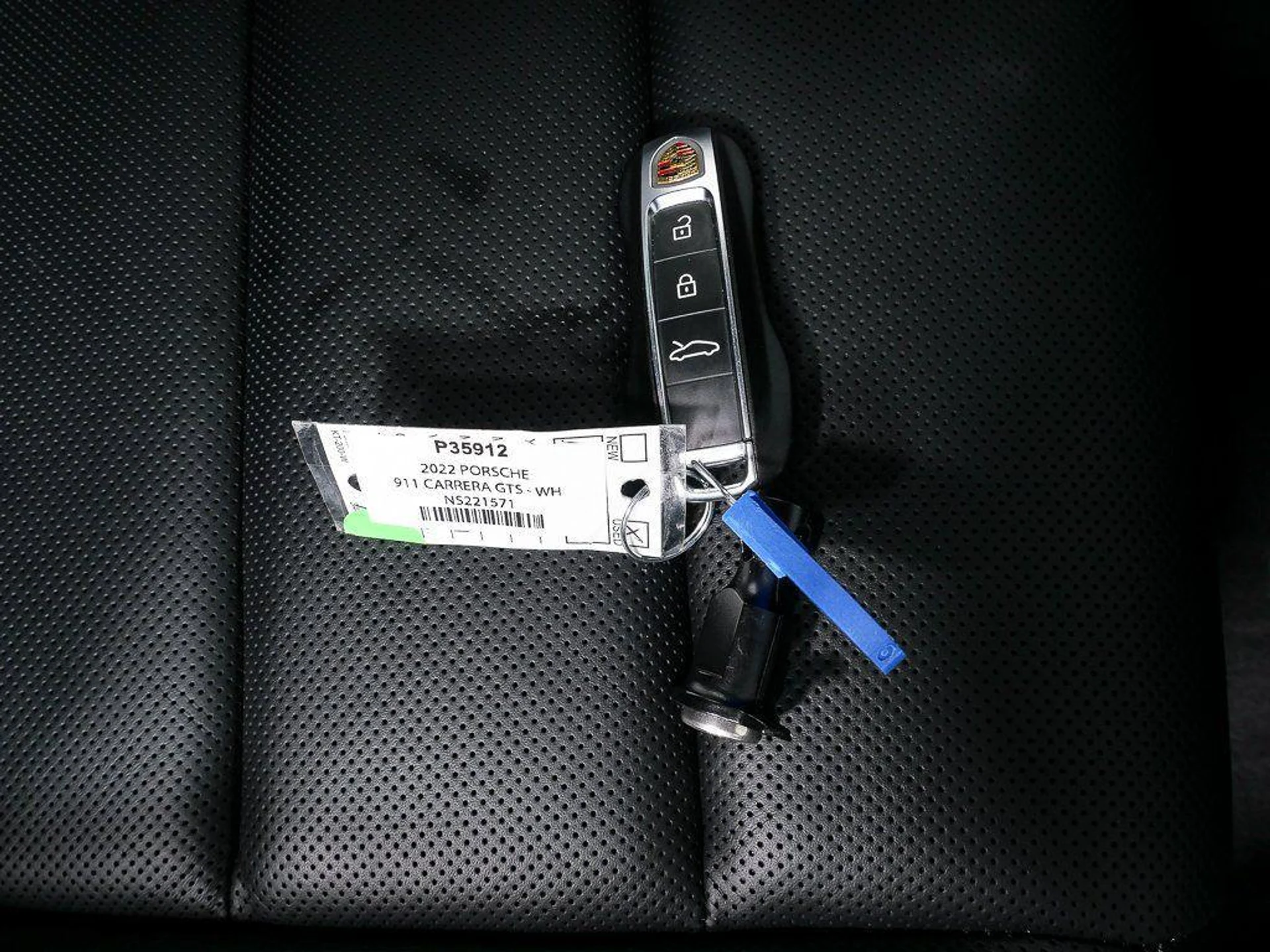 mph024_748223146_WR_Tbj_XDMB_9nl_KD_76_Qq_R_Uf_B7_X_Iv_A_c7b93c257e