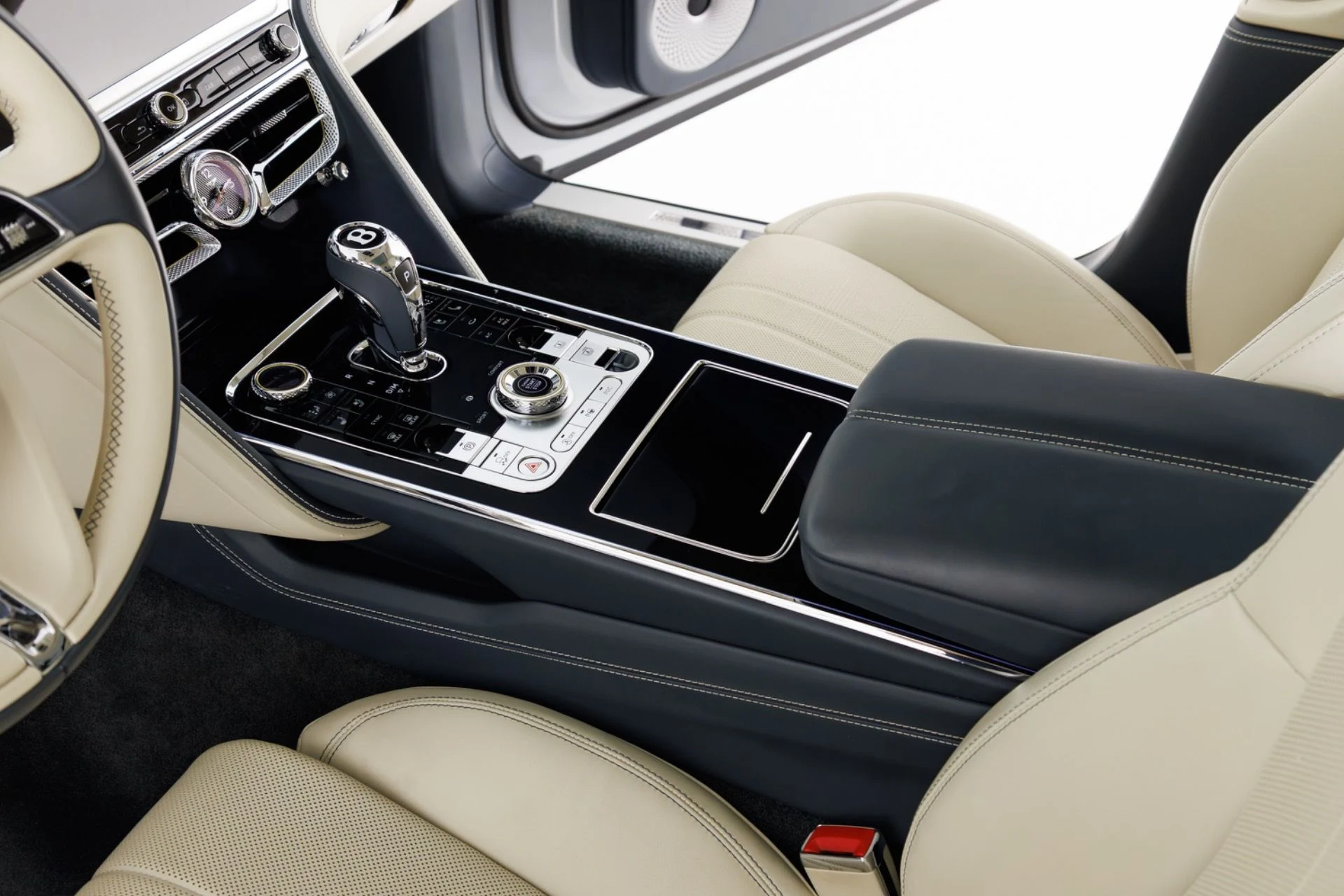 mph024_752091080_Used_2020_Bentley_Flying_Spur_W12_1776899551_f8bcdf8b7a