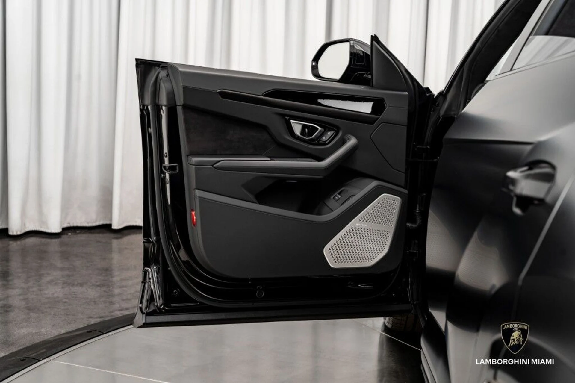 mph024_754477934_b0238ce5bdcfe9f2419f3f0c6e4def02_12528808aa