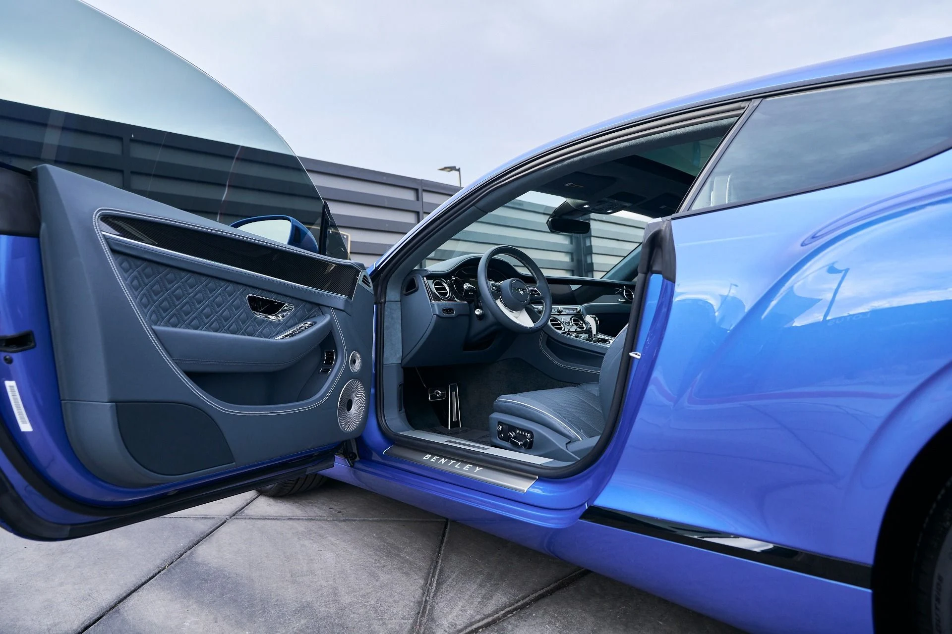 mph024_754595906_Used_2023_Bentley_Continental_GT_Azure_1761755973_04f8ec192d